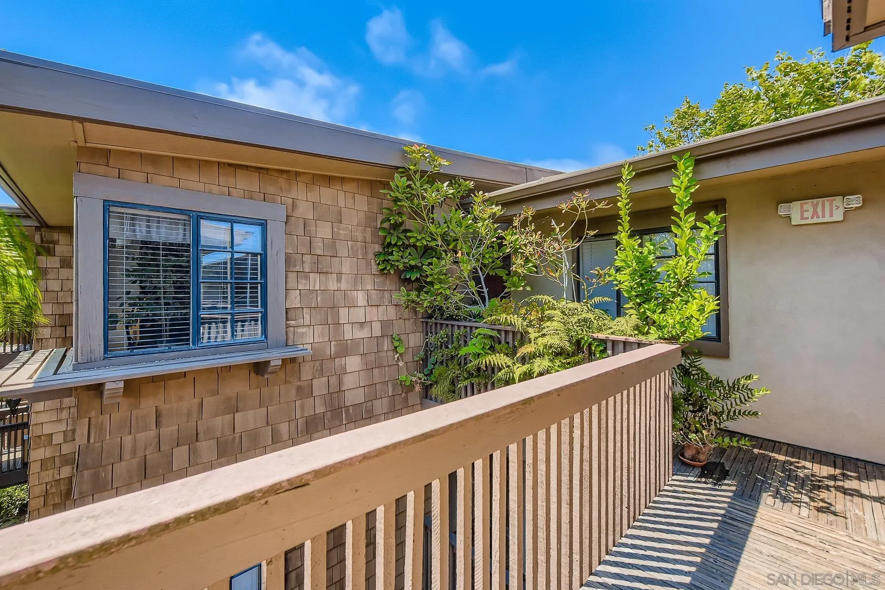 https://cdn.realtyfeed.com/cdn/127/250036407/7da68c3ed26c2ac043604ddcc5aad318.webp