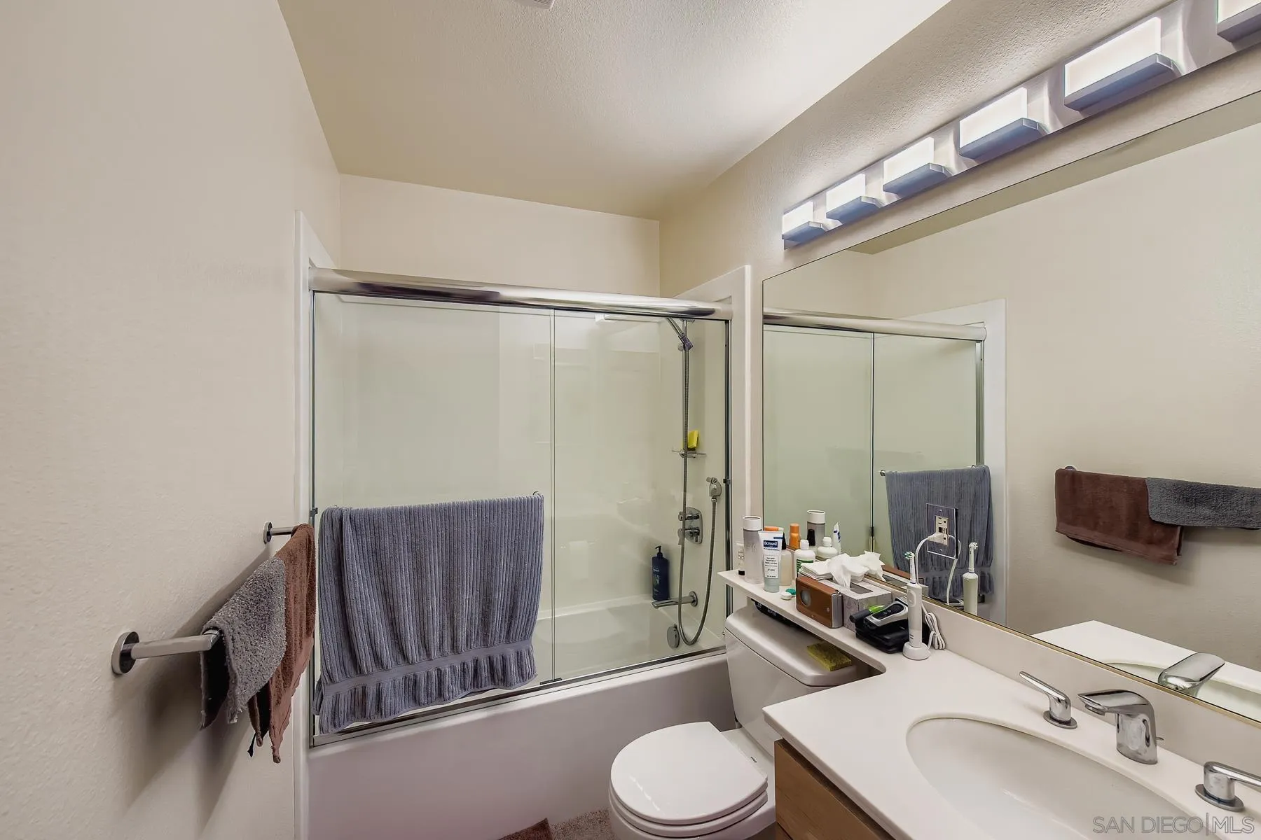 https://cdn.realtyfeed.com/cdn/127/250036407/8649319b7cf50bf80e8f56862b3fc084.webp