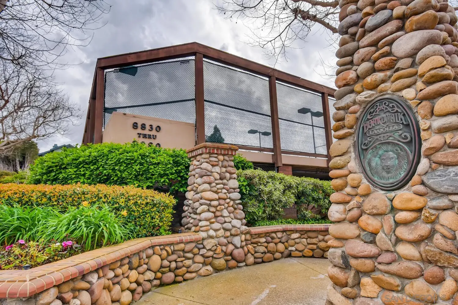 https://cdn.realtyfeed.com/cdn/127/250036407/d47d20f2a2acadd01d8bdc61614f7a7c.webp