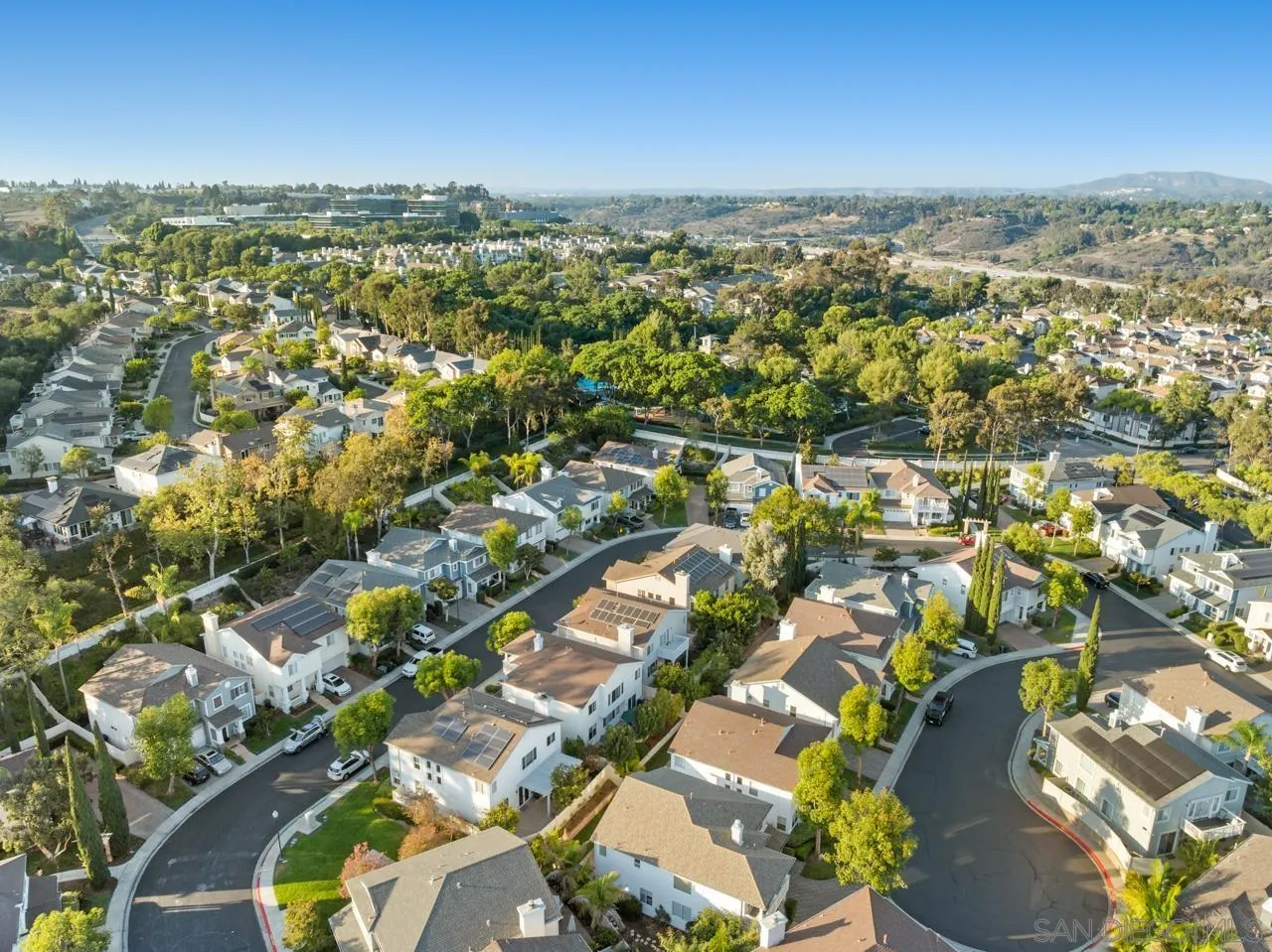 https://cdn.realtyfeed.com/cdn/127/250036408/209d55e048ec848a2e9f1537ff1bd33b.webp