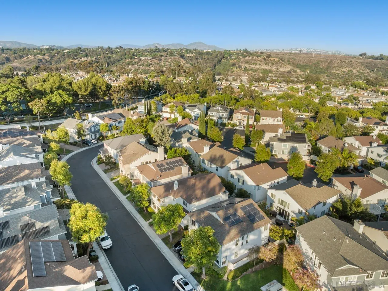 https://cdn.realtyfeed.com/cdn/127/250036408/5178ae5a3bd499710c5f8b9a05081ce4.webp