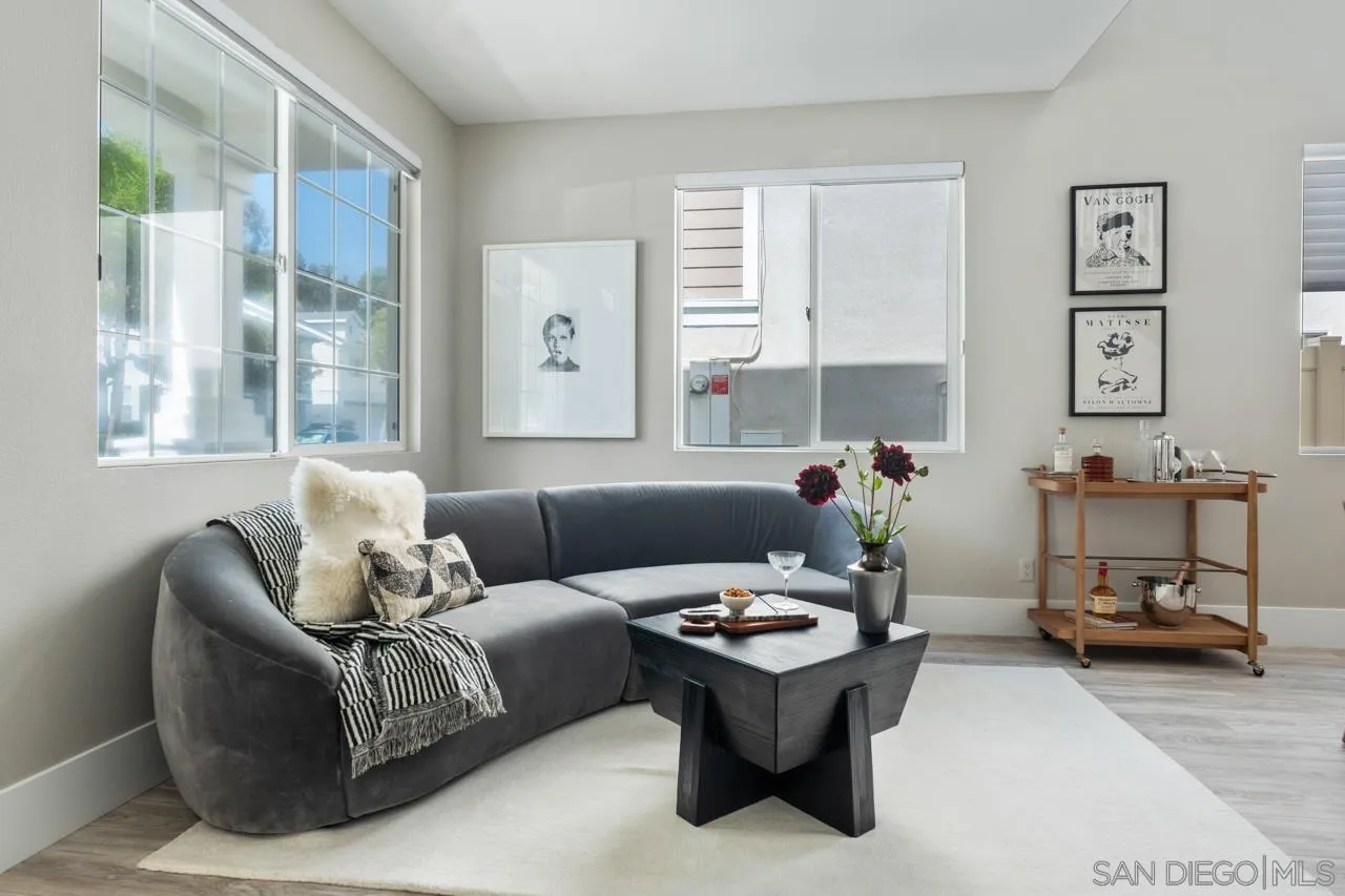 https://cdn.realtyfeed.com/cdn/127/250036408/e3931d768b69a11818a4c0c1e7d741fd.webp