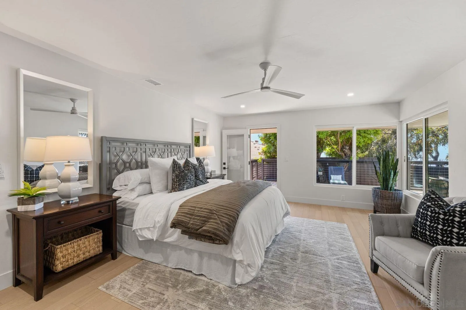 https://cdn.realtyfeed.com/cdn/127/250036409/03f1825da8f670ae51d4e4c840b7b3c4.webp