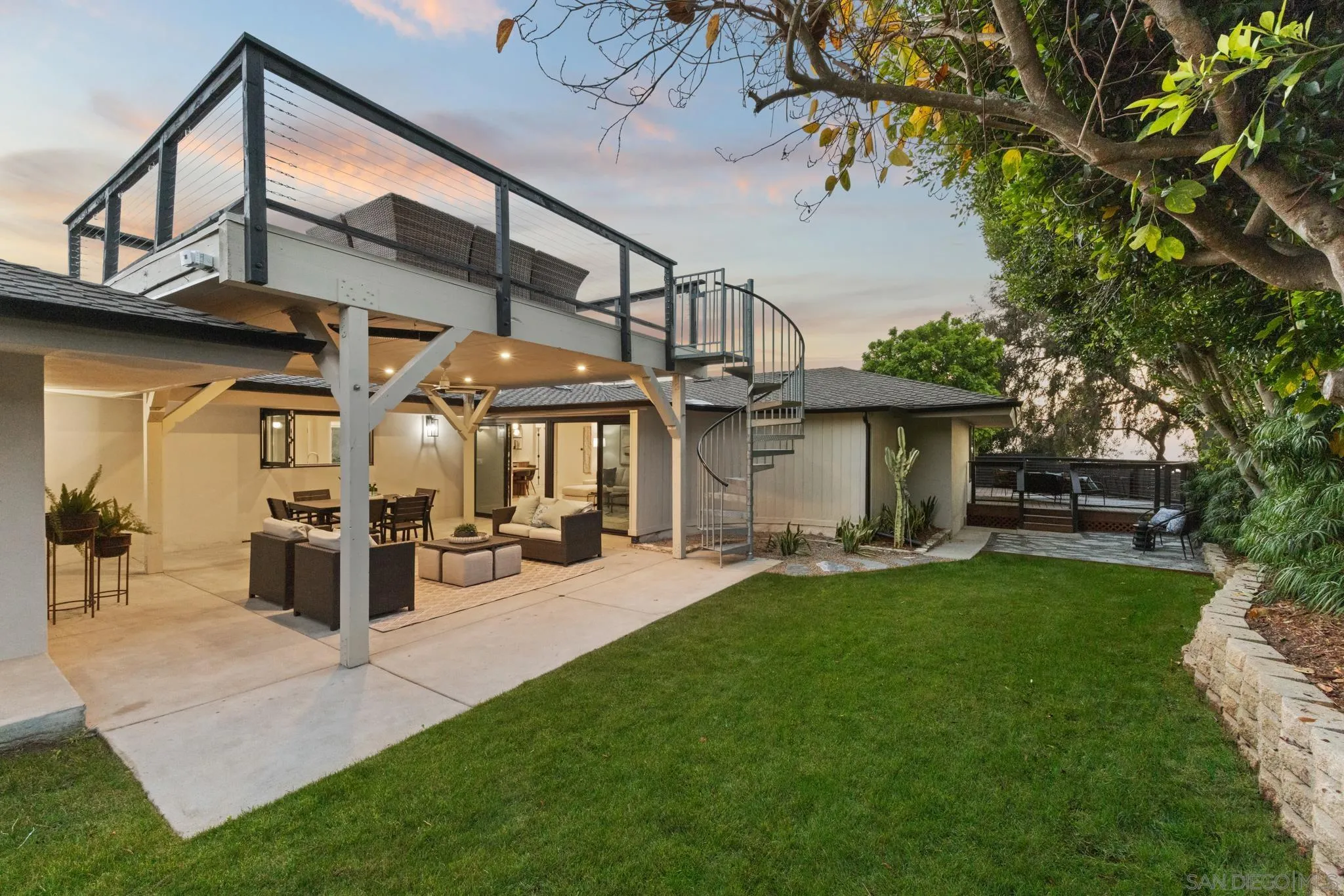 https://cdn.realtyfeed.com/cdn/127/250036409/459bf9221a8147c50ceee315d653403d.webp