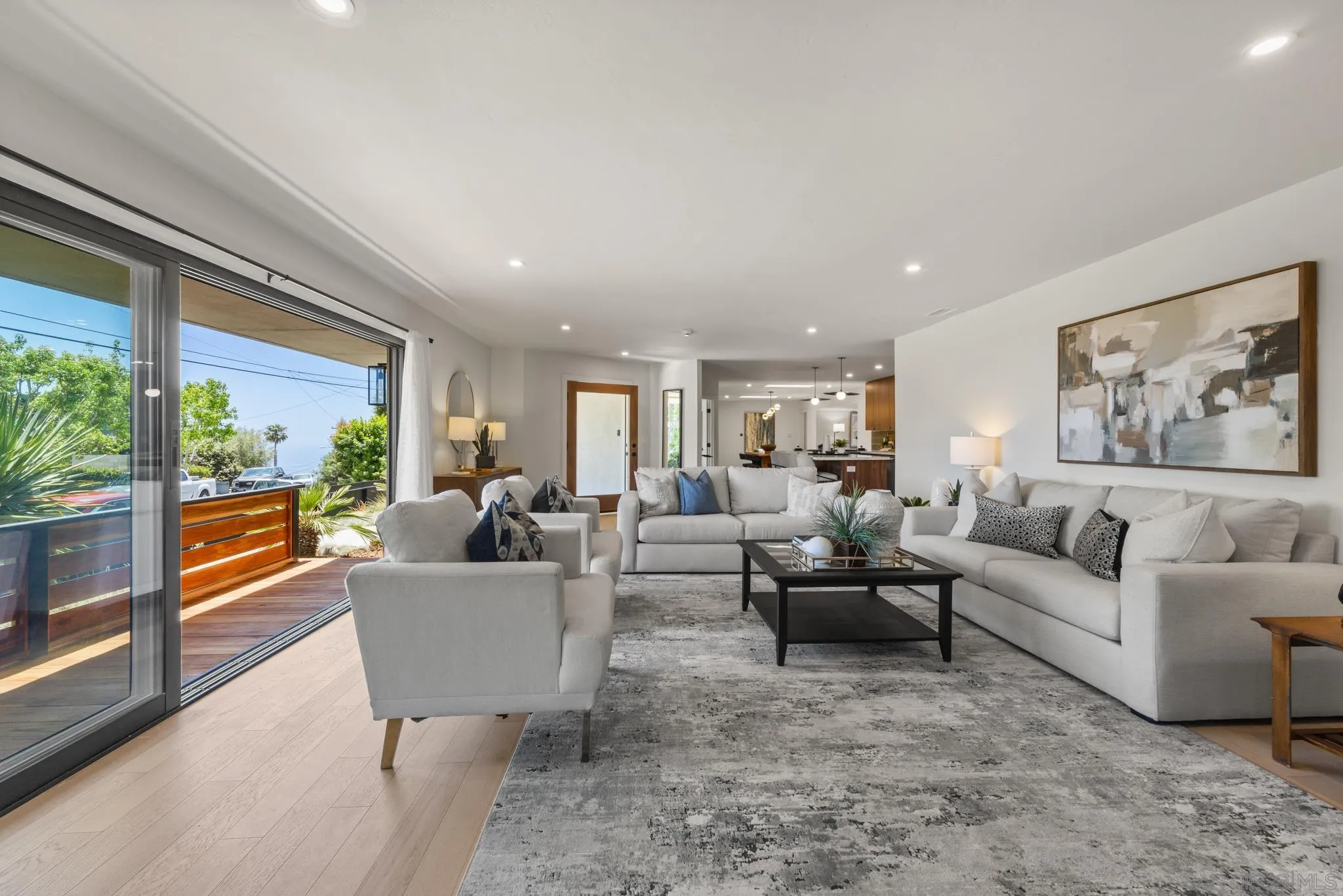 https://cdn.realtyfeed.com/cdn/127/250036409/52ab03e6ebaee98974b2bdf2ead45e16.webp
