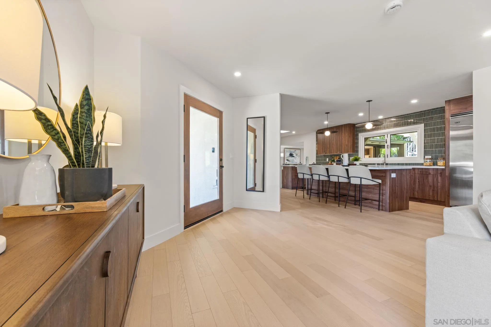 https://cdn.realtyfeed.com/cdn/127/250036409/69a9d8a2007cb36043bdd2e5d1c1dac4.webp
