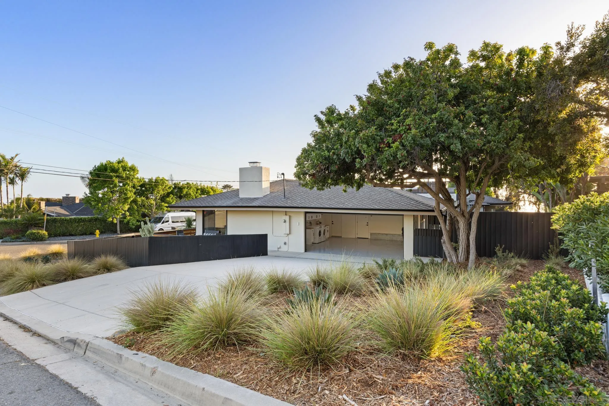 https://cdn.realtyfeed.com/cdn/127/250036409/ac35938b50d6171b6ca0158d301f7730.webp