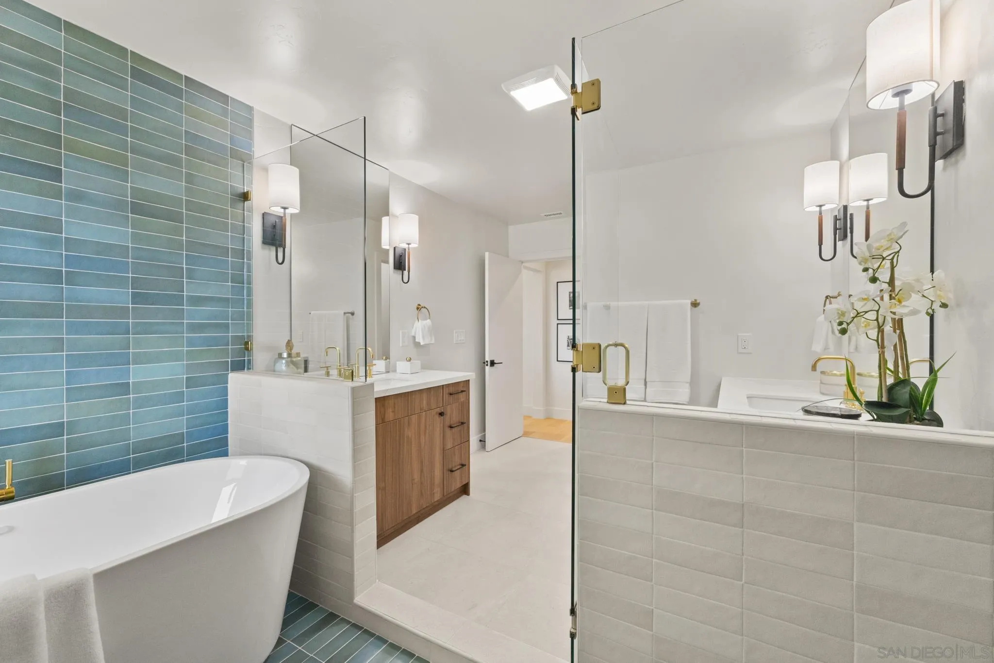 https://cdn.realtyfeed.com/cdn/127/250036409/df1f1e54c9ac0feb1d81f05f86cd5a63.webp