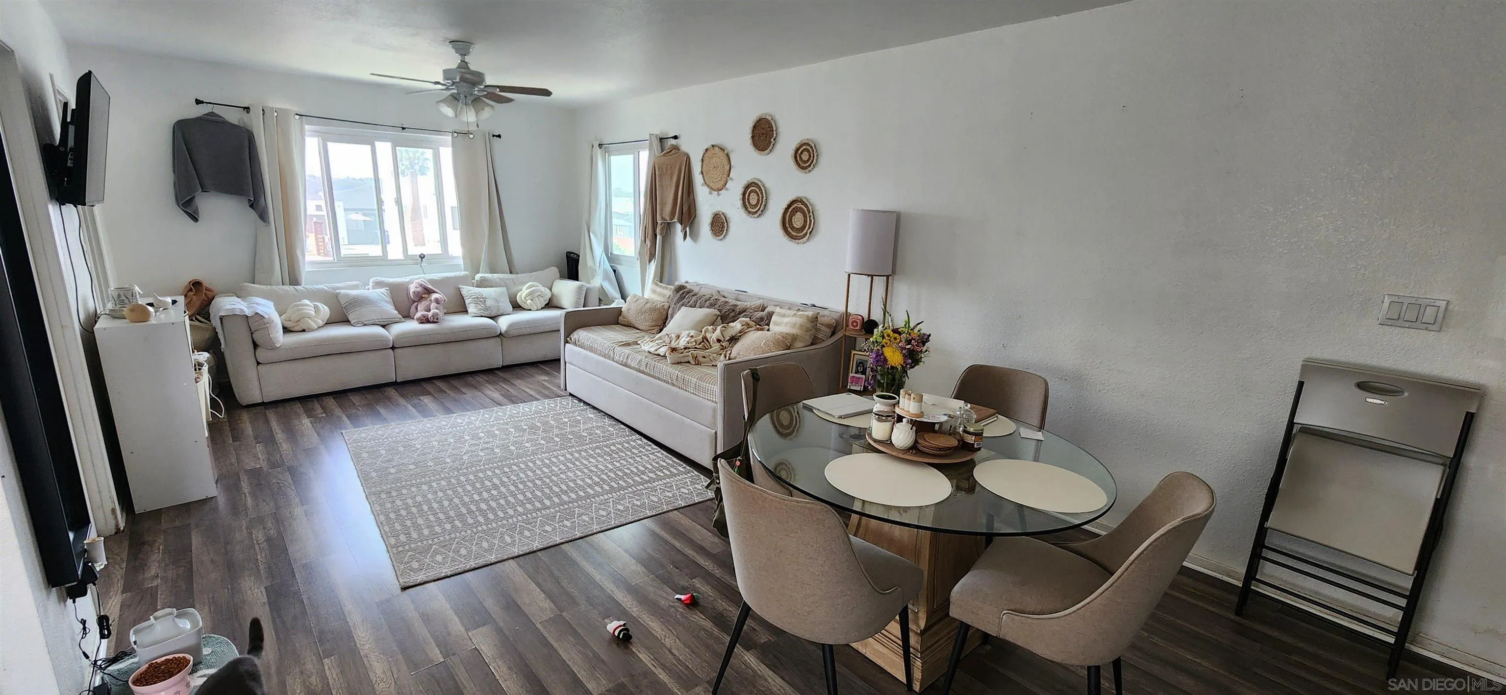 https://cdn.realtyfeed.com/cdn/127/250036410/2eb8c03bc1d53cc807957a7325de2b15.webp