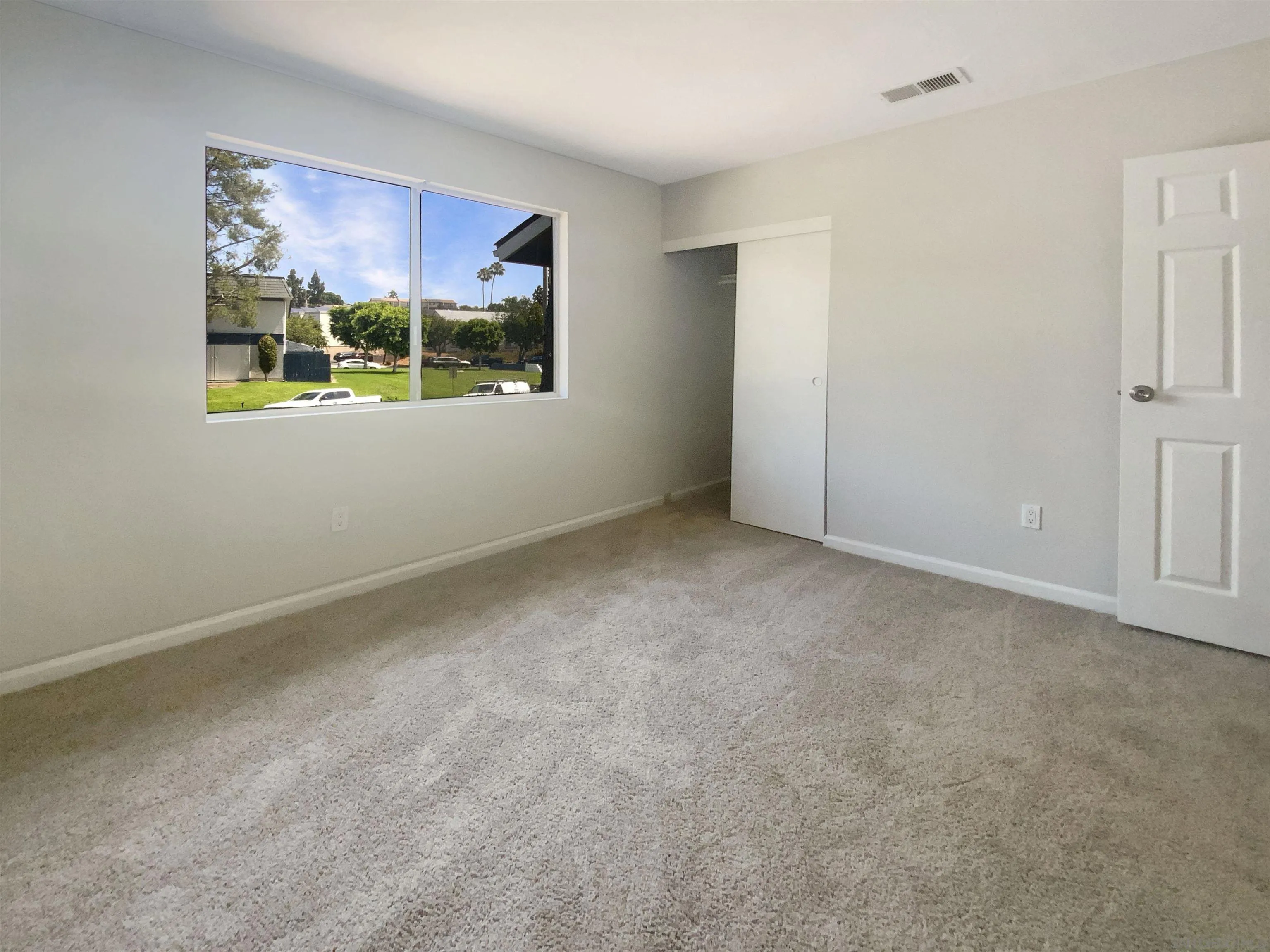 https://cdn.realtyfeed.com/cdn/127/250036411/26dd4caf54cb0e5c25a65438115483d1.webp