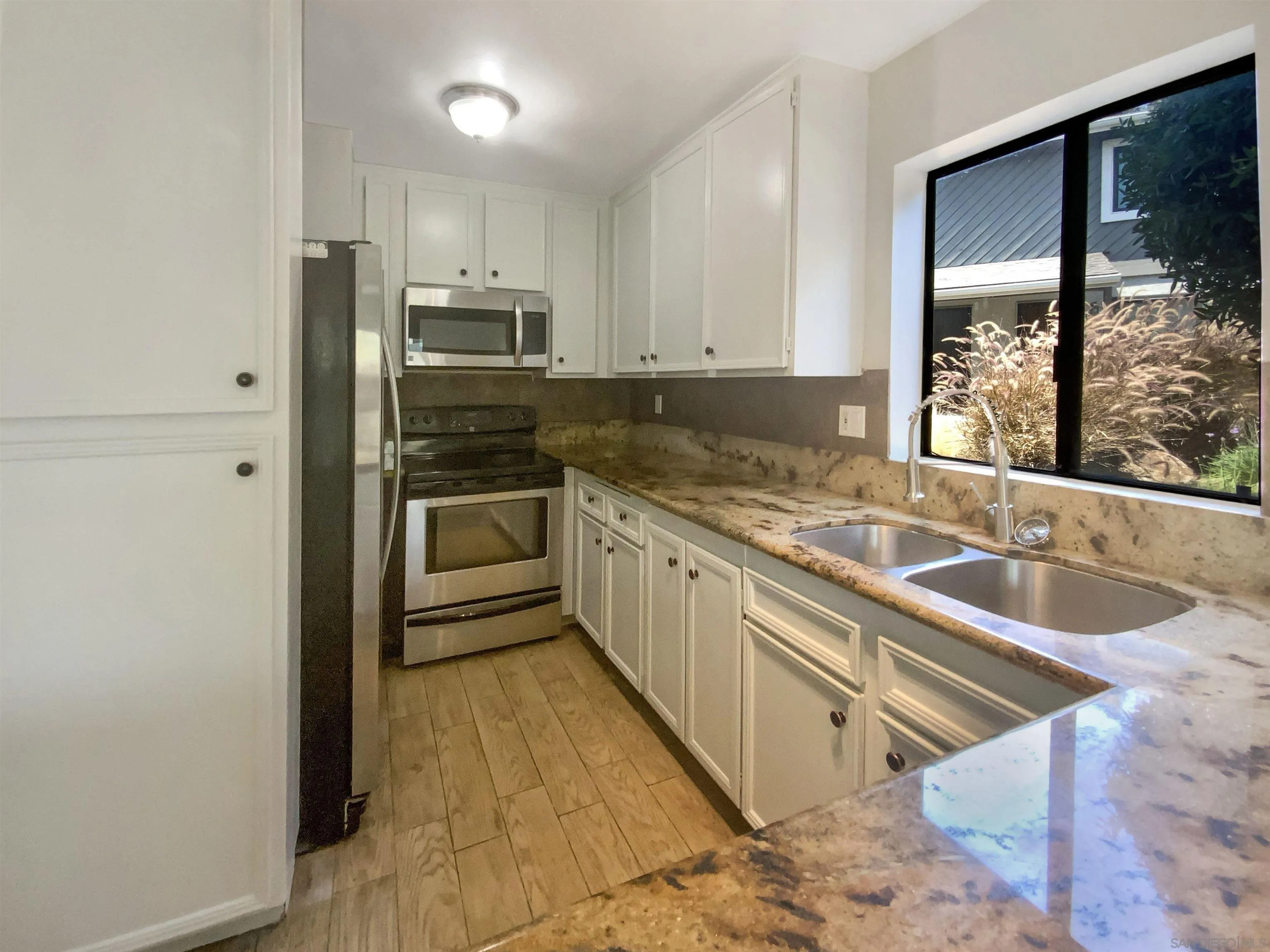 https://cdn.realtyfeed.com/cdn/127/250036411/5ab46e4088ae362997a268cb8a9b4906.webp
