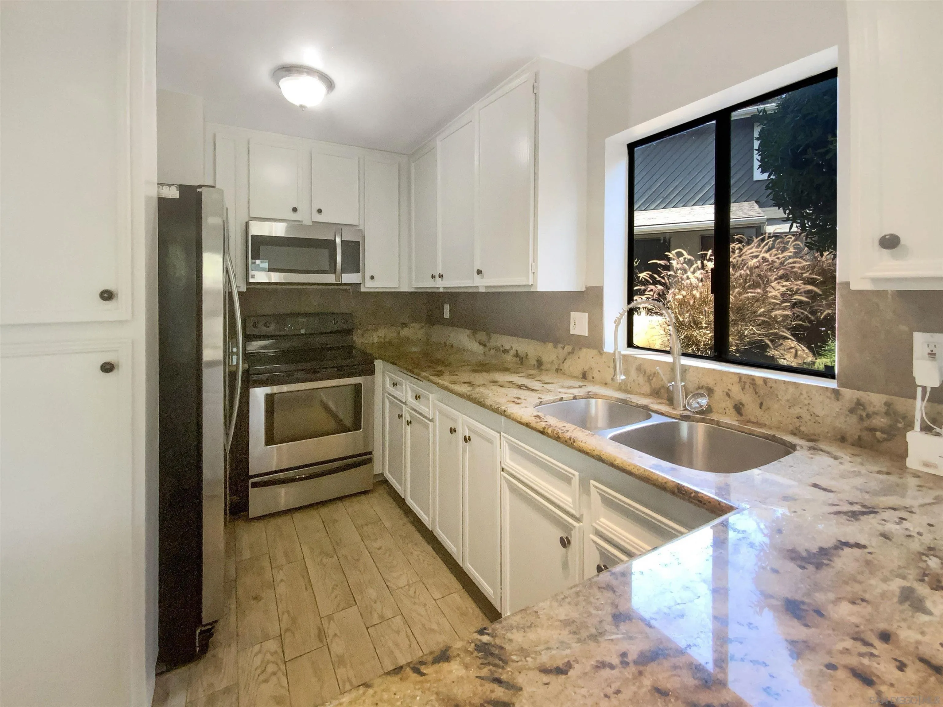 https://cdn.realtyfeed.com/cdn/127/250036411/65b9aba90432246bf1046edec5e8658d.webp