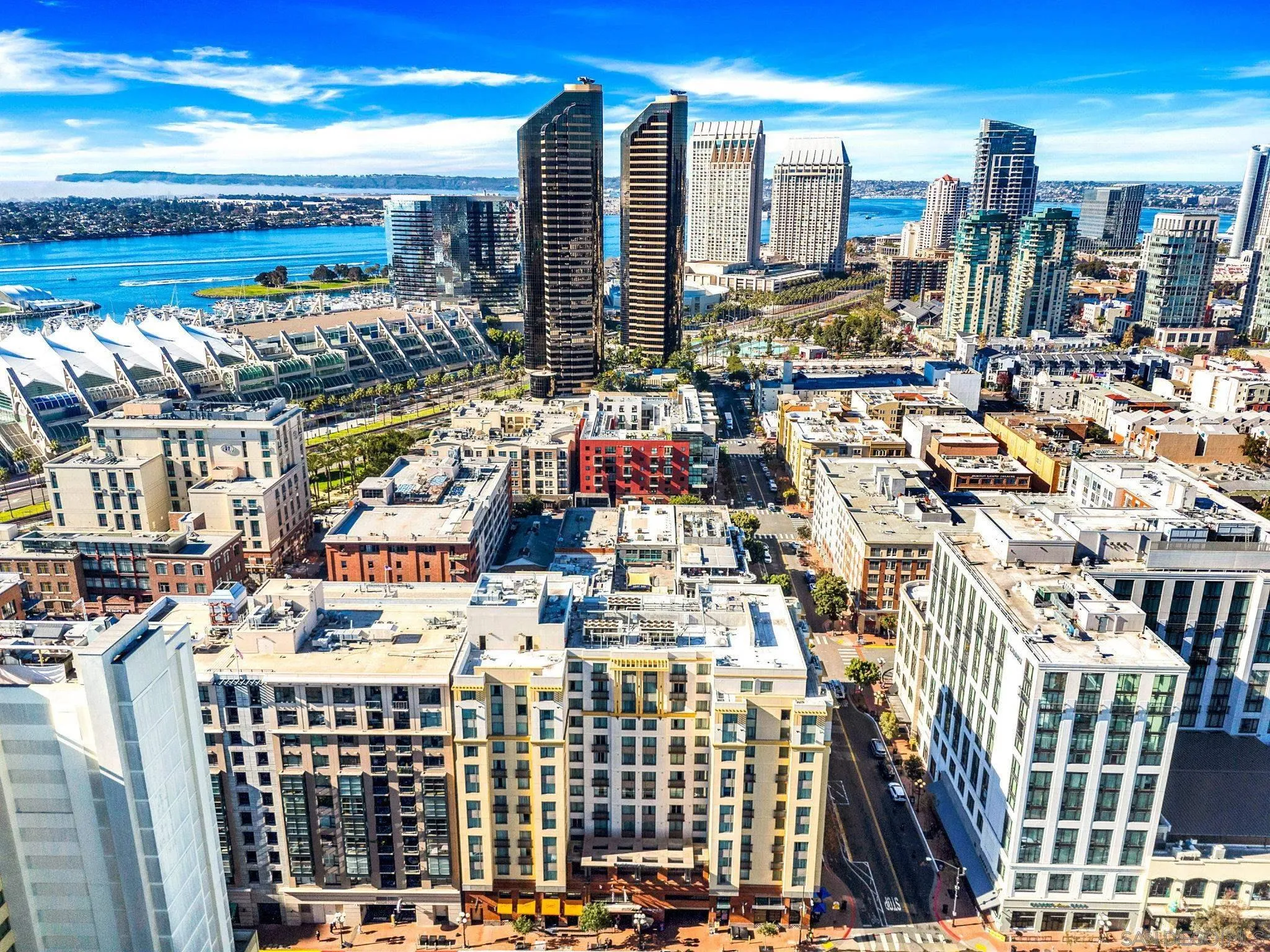https://cdn.realtyfeed.com/cdn/127/250036415/342803f97d6f0a9468ab06e6e4f77d7d.webp