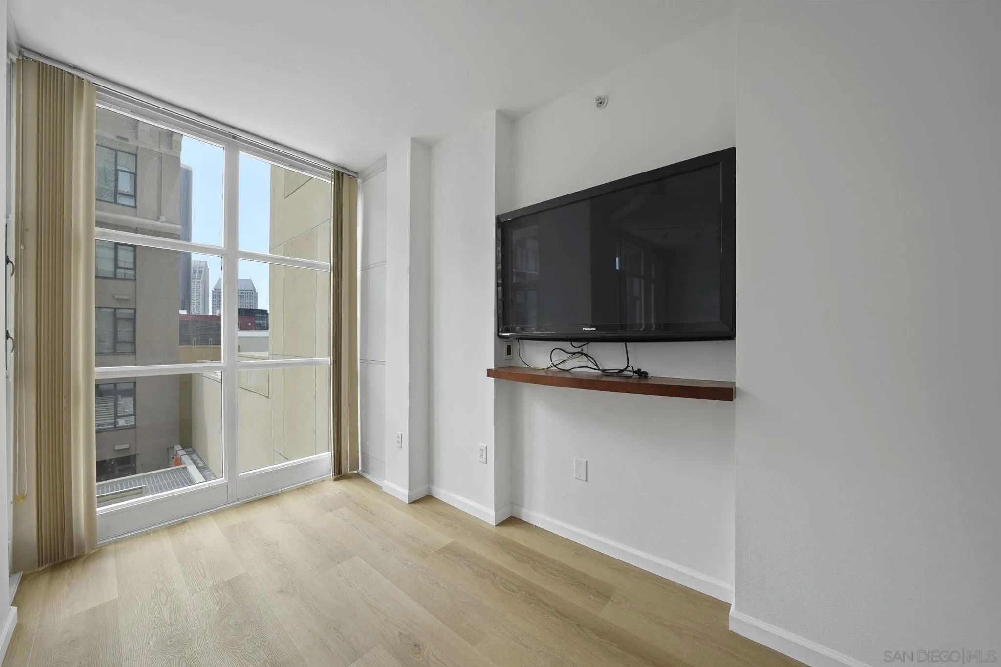 https://cdn.realtyfeed.com/cdn/127/250036415/4fad6c94c8b18be581d62bbf330de8db.webp