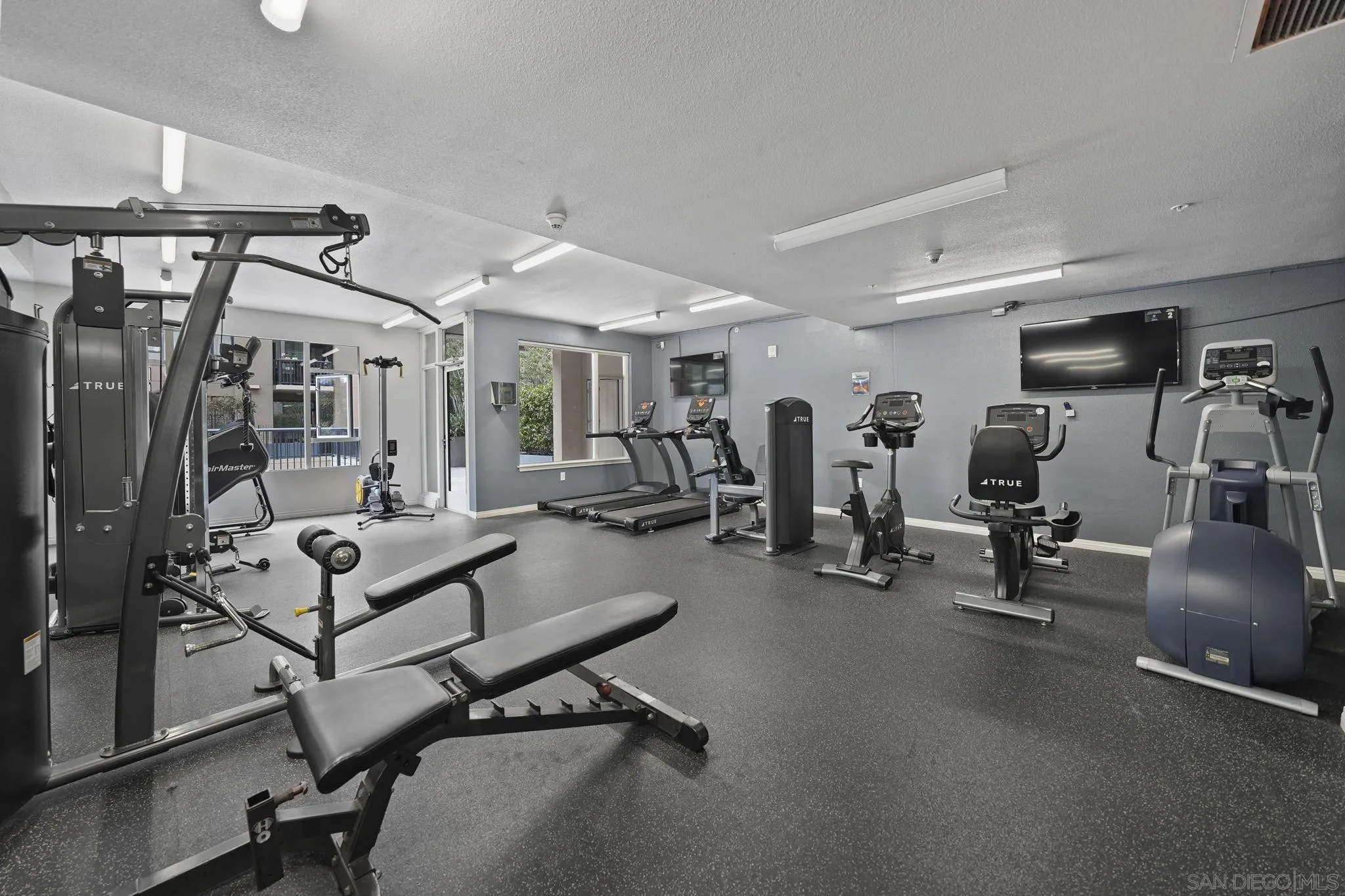 https://cdn.realtyfeed.com/cdn/127/250036415/9660163771cf129ac78a1375d1c9a0f6.webp