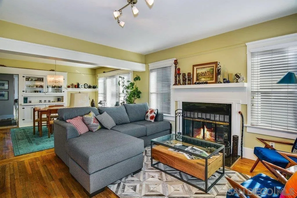 https://cdn.realtyfeed.com/cdn/127/250036417/395b9089a7e06ab4a93c373cf8c16864.webp