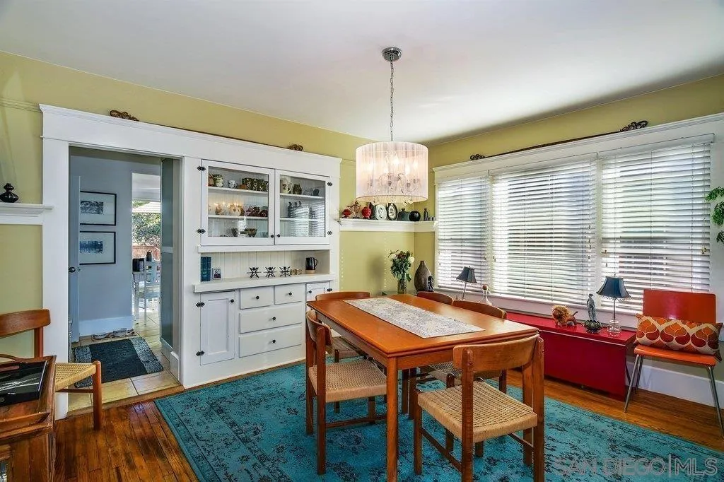 https://cdn.realtyfeed.com/cdn/127/250036417/c37fba2ddb9a5185ded117558380f4c0.webp