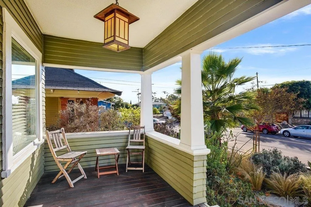 https://cdn.realtyfeed.com/cdn/127/250036417/d9a4d261a64da952277d3635eb94f432.webp