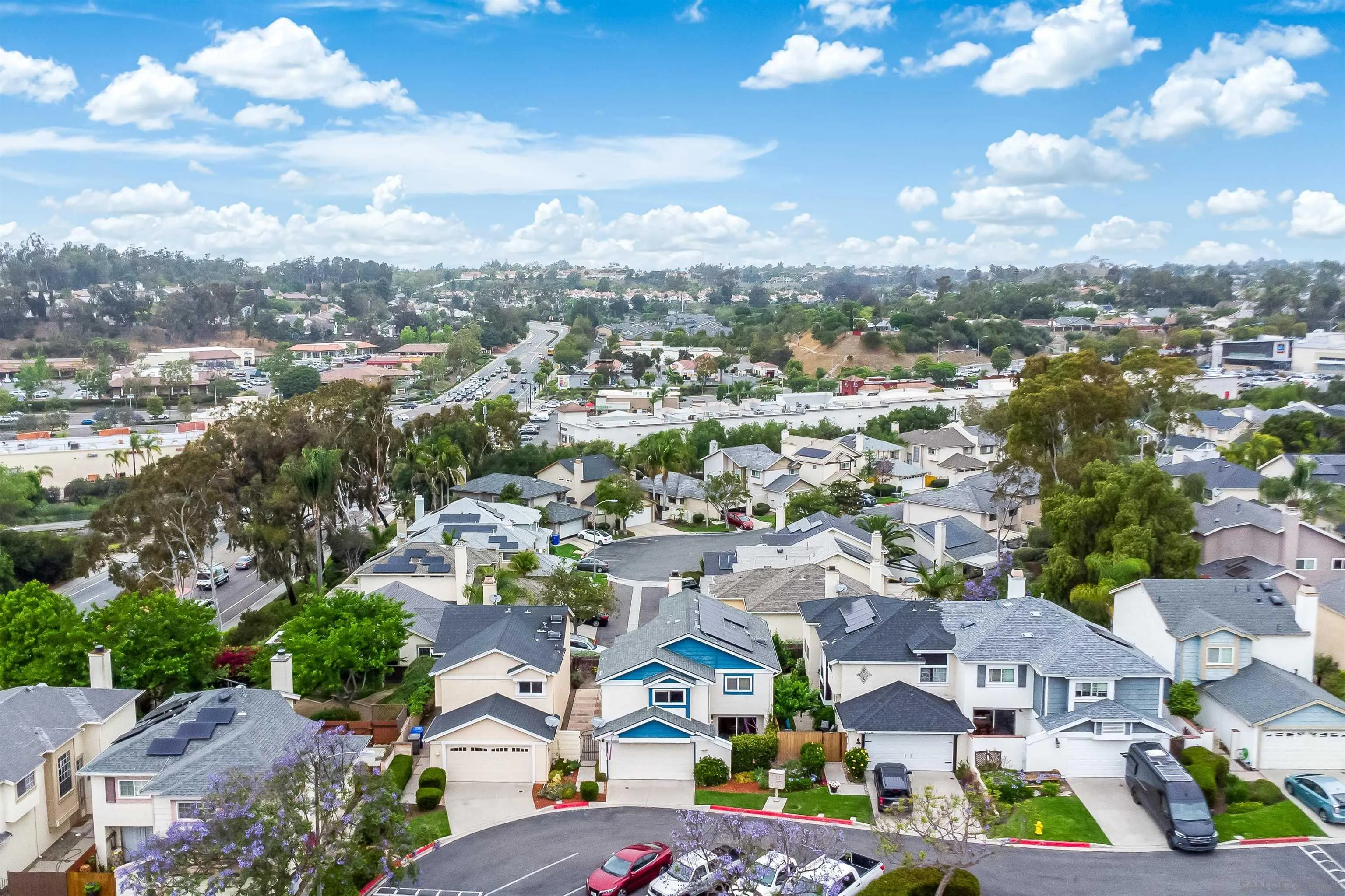 https://cdn.realtyfeed.com/cdn/127/250036419/a386e81d75644c50e282ee28f2212ba3.webp