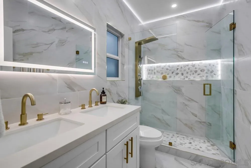 https://cdn.realtyfeed.com/cdn/127/250036424/13720900dcd31753353c81360cb75347.webp
