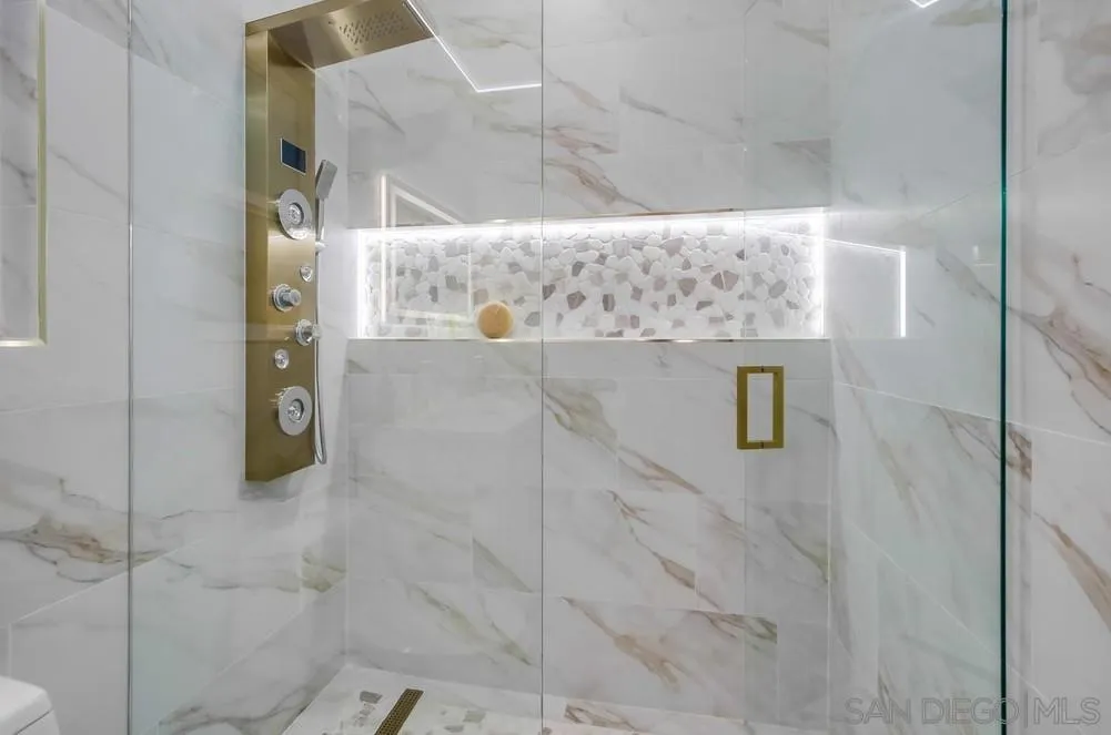 https://cdn.realtyfeed.com/cdn/127/250036424/6d07dcef2738488cae032cb10c568322.webp