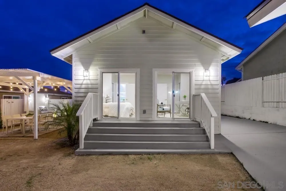 https://cdn.realtyfeed.com/cdn/127/250036424/79a3850b0589f75b245949c42a673138.webp