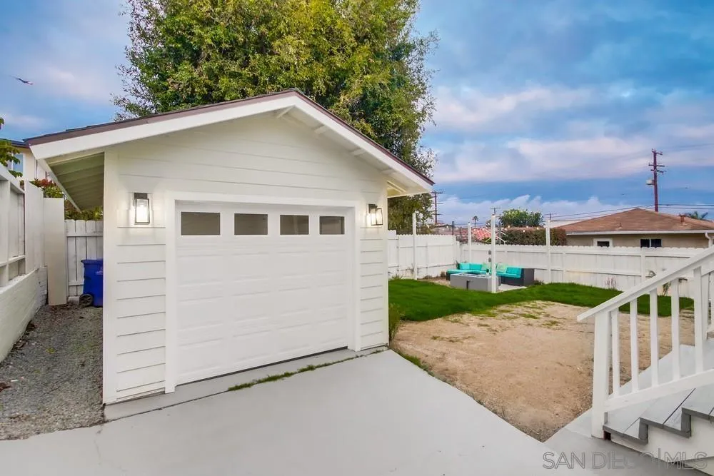 https://cdn.realtyfeed.com/cdn/127/250036424/dba317ddbb2ae6b12df9ef61d5c51804.webp