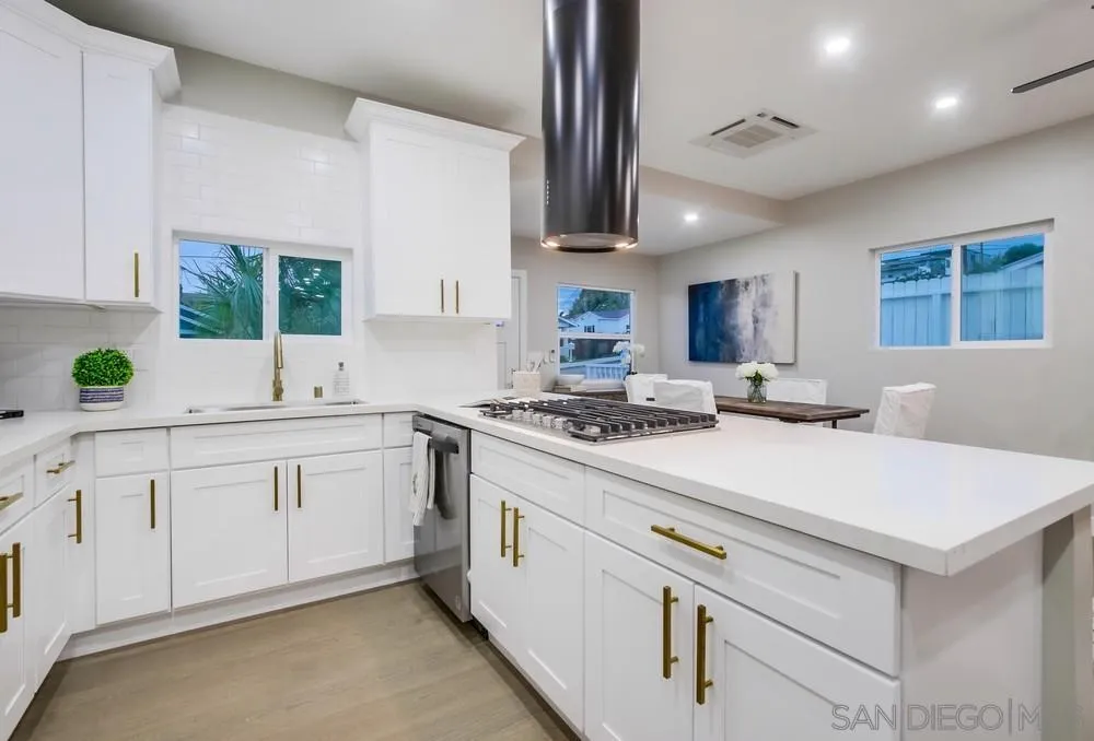 https://cdn.realtyfeed.com/cdn/127/250036424/ed953df162ebcfc5b352df9f44e7f8cd.webp