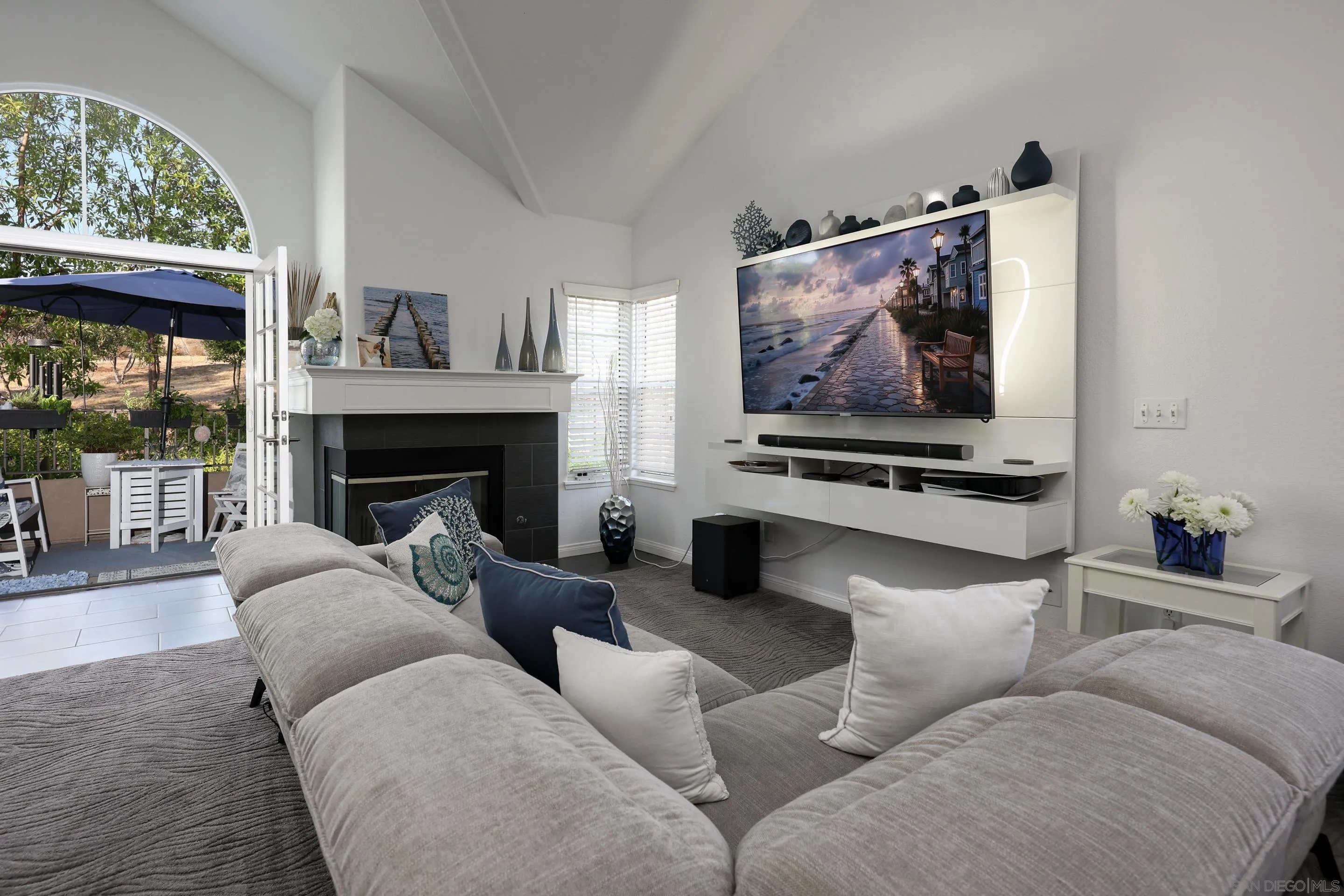 Photo #4: 250036425 Listing 