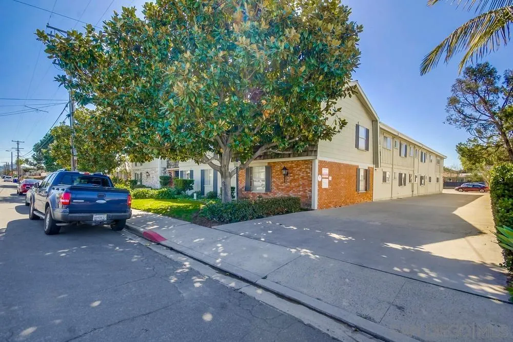 https://cdn.realtyfeed.com/cdn/127/250036426/66ac8ba4b0f9ac7c94f91c8c34d9db5e.webp