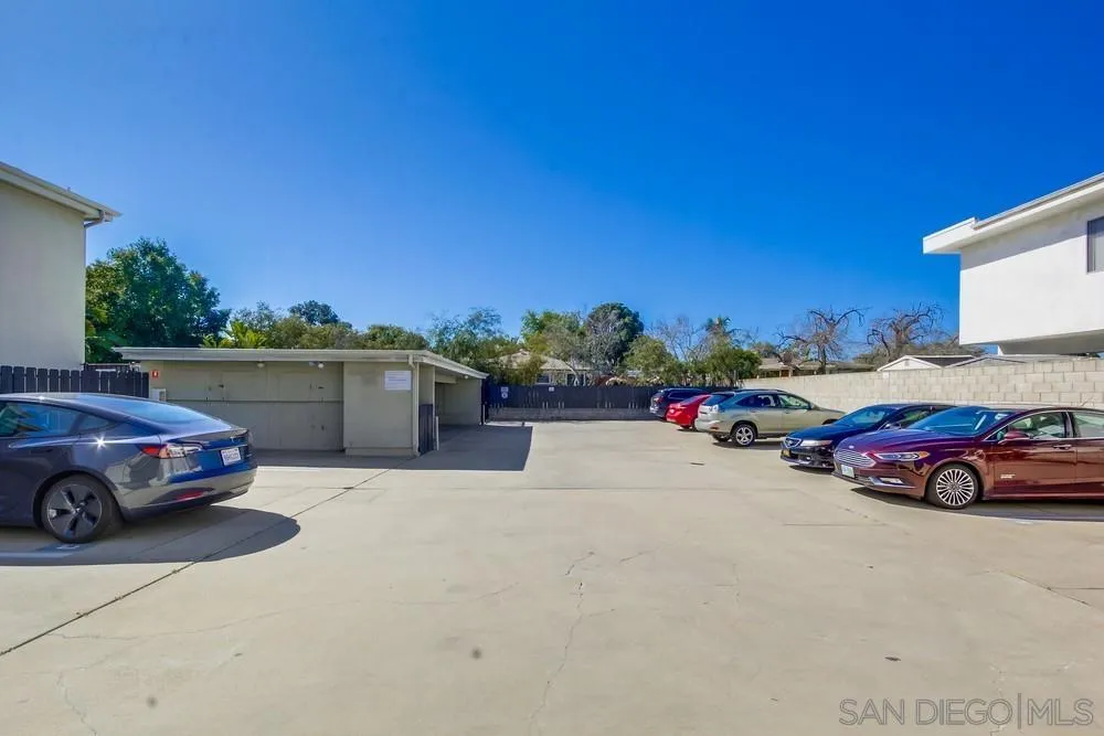 https://cdn.realtyfeed.com/cdn/127/250036426/caeb7263761dbc0b1e34ccb71f85f0cc.webp