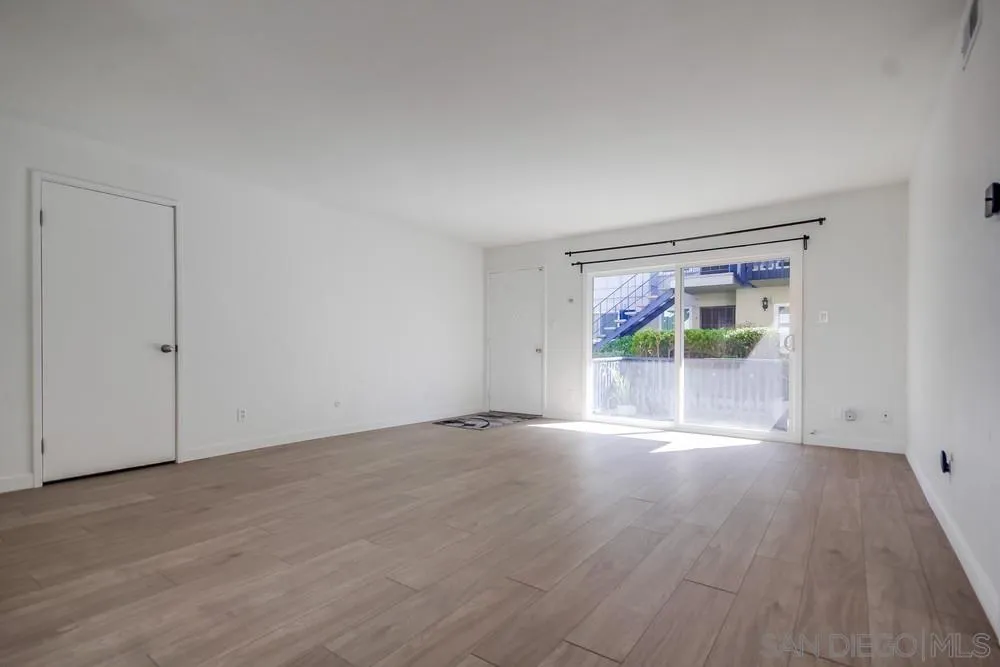 https://cdn.realtyfeed.com/cdn/127/250036426/f551f6e597ab573ffe11f669f7cf4016.webp