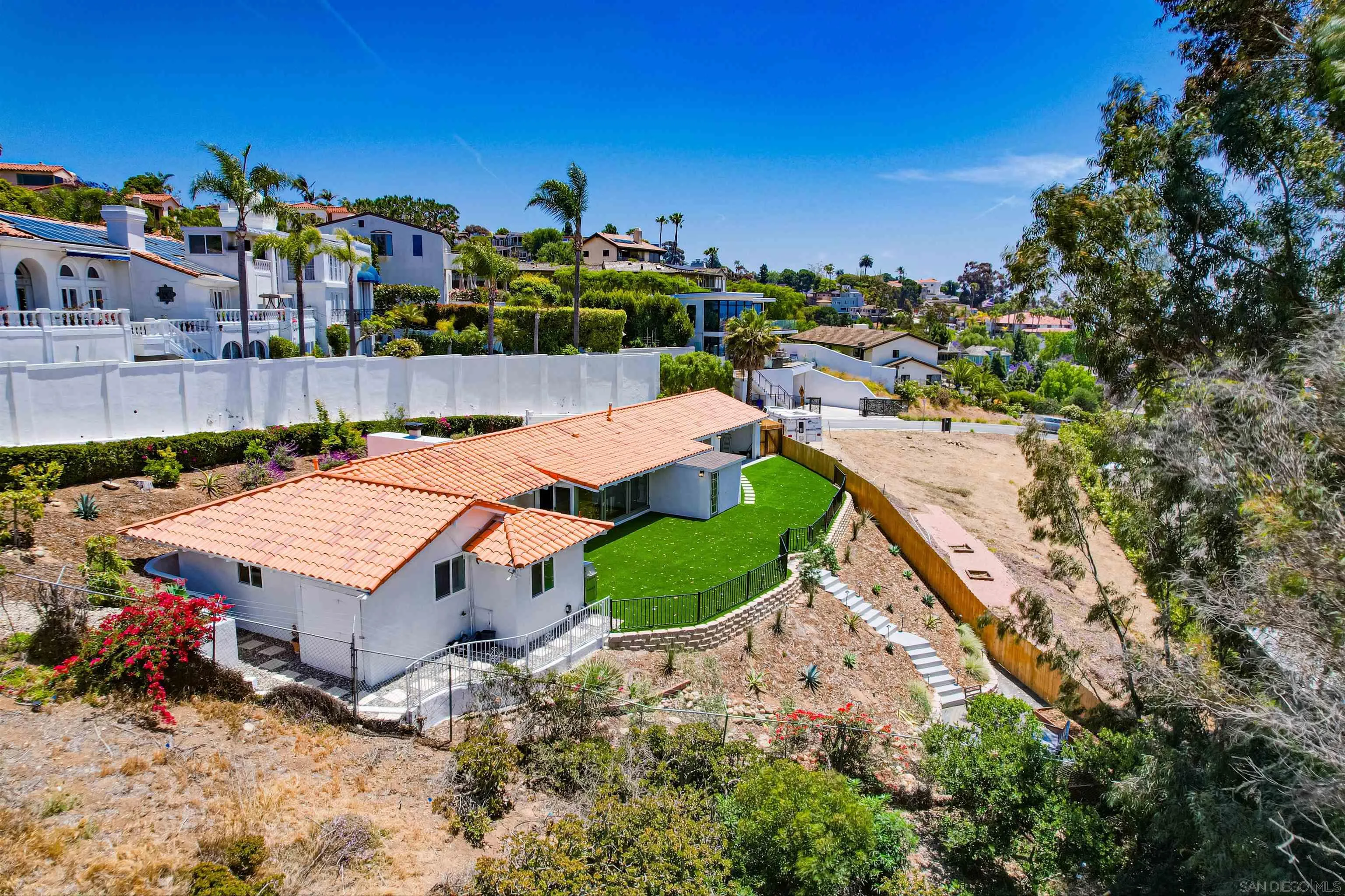 https://cdn.realtyfeed.com/cdn/127/250036432/25ffd723c0a956013b1072603c946132.webp