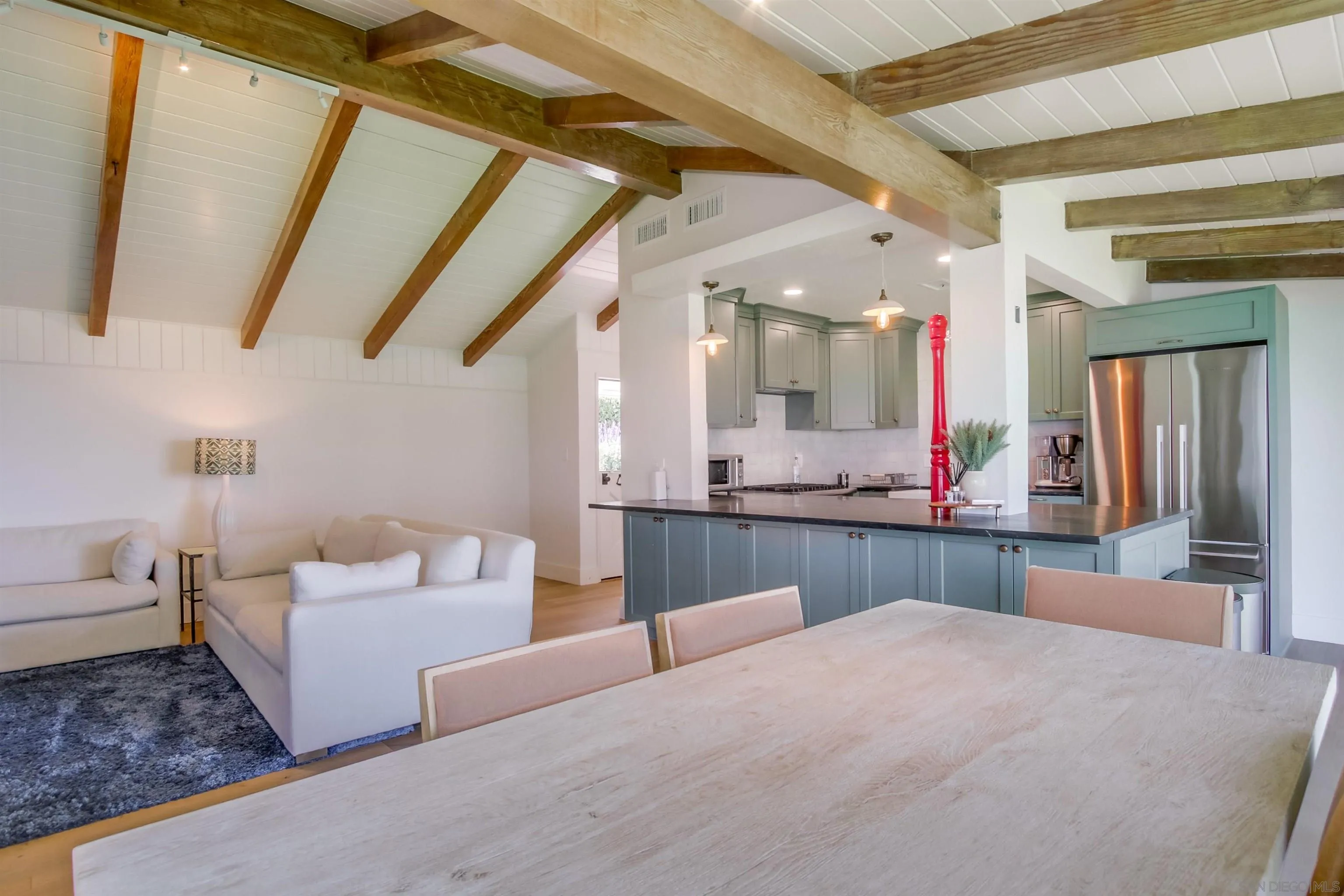 https://cdn.realtyfeed.com/cdn/127/250036432/2bf09d8447d637e52182ec45b3e279c9.webp