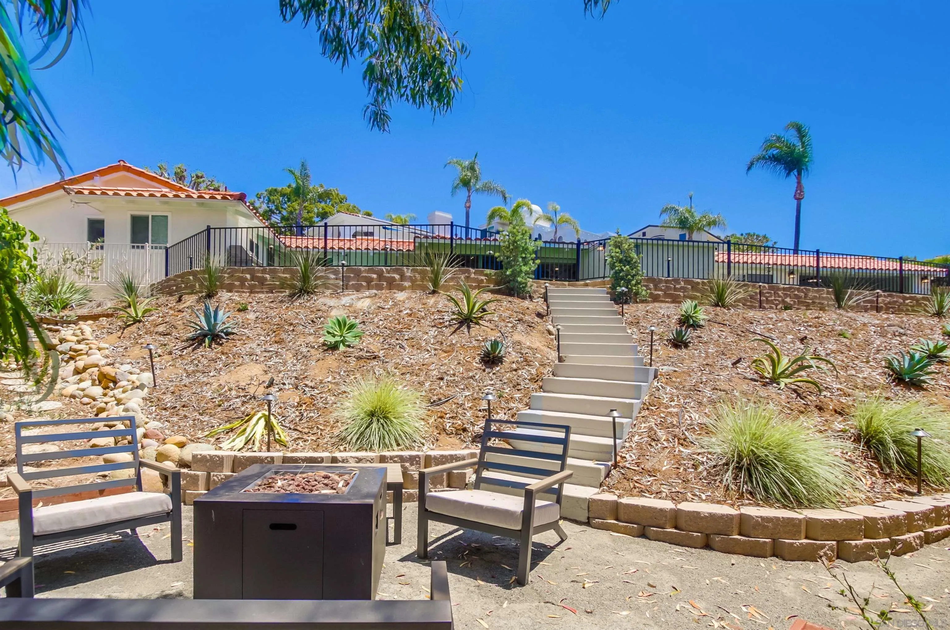 https://cdn.realtyfeed.com/cdn/127/250036432/9015567ef393f92039ae61125d1d1e67.webp