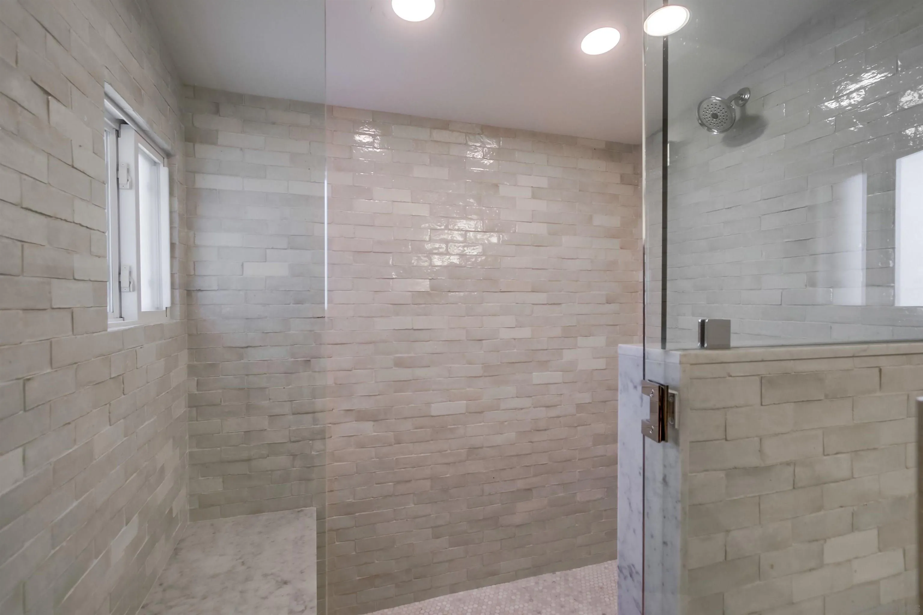 https://cdn.realtyfeed.com/cdn/127/250036432/aceebf4de613855508efb0f4217f40d1.webp