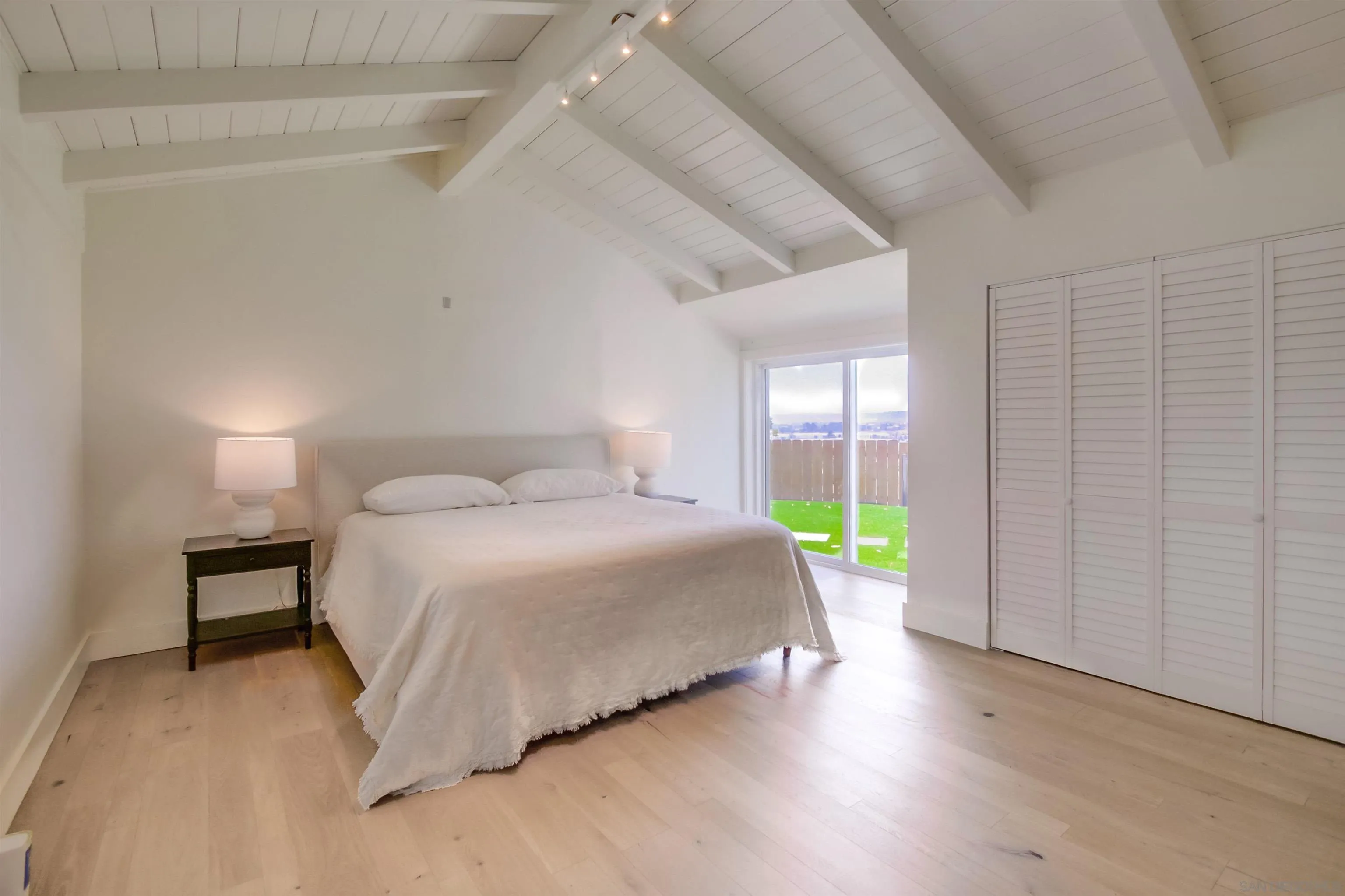 https://cdn.realtyfeed.com/cdn/127/250036432/b444f2c31fb5eb0f61698409f7c96139.webp
