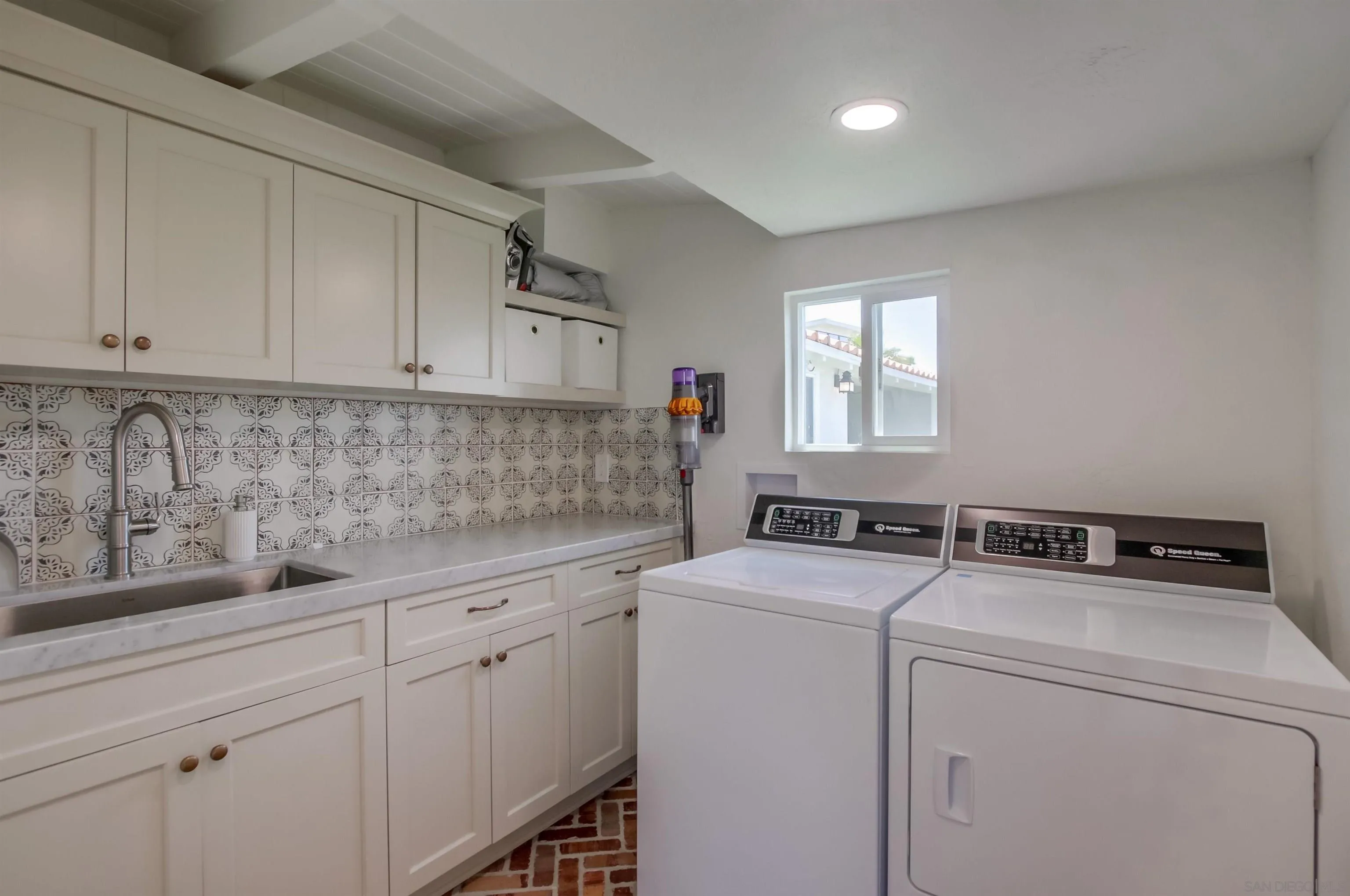 https://cdn.realtyfeed.com/cdn/127/250036432/d5dcc646027ae767798d8bd3c1b3c74d.webp