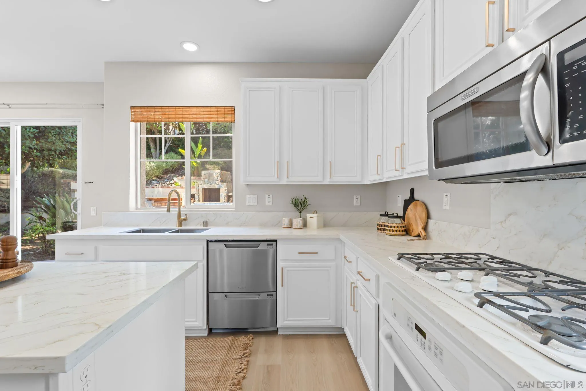 https://cdn.realtyfeed.com/cdn/127/250036435/3b36730cf8fcf228b8547a80e91497d7.webp