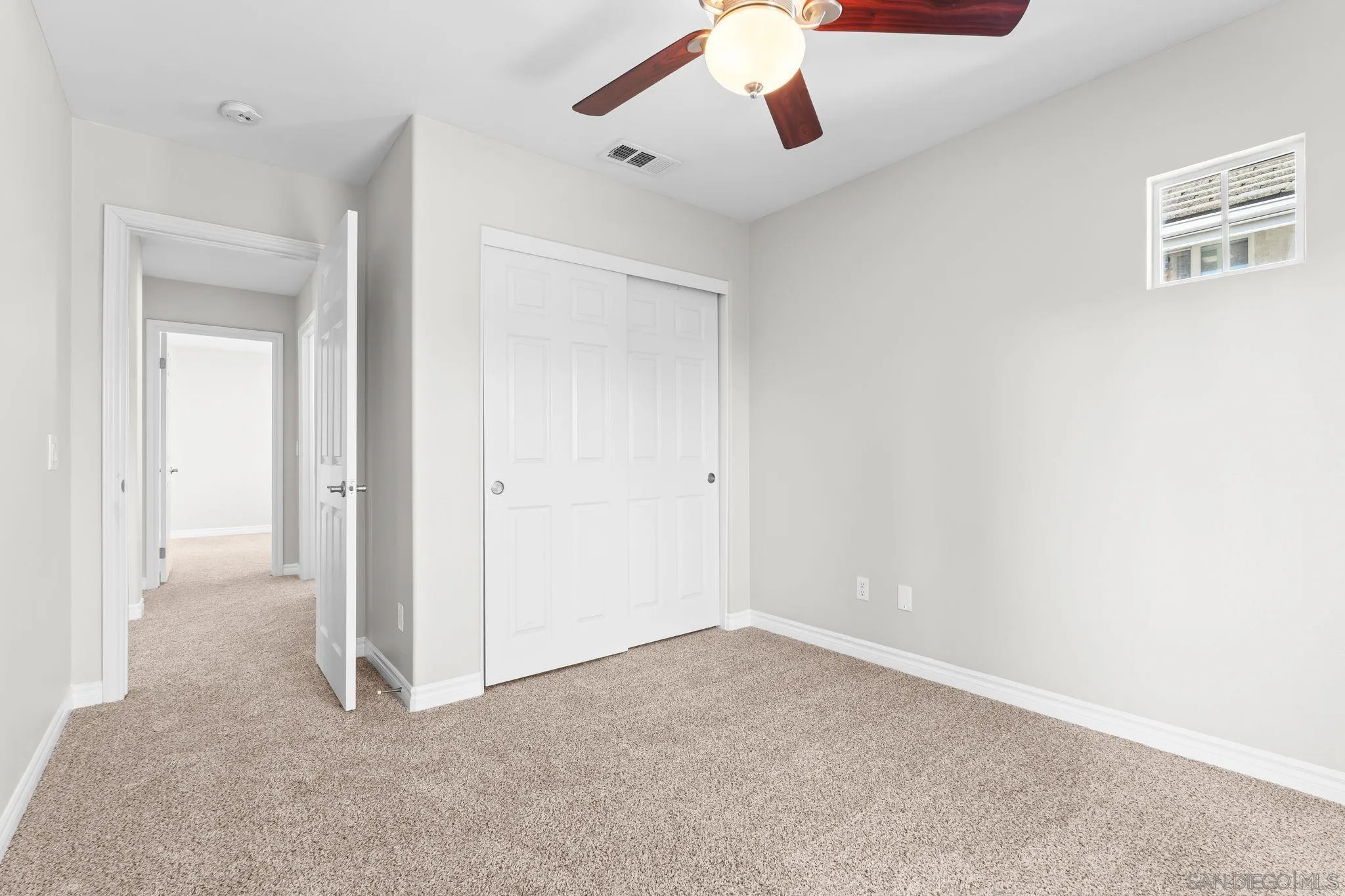 https://cdn.realtyfeed.com/cdn/127/250036435/4db0902de12d11aead428ef92ca559a9.webp