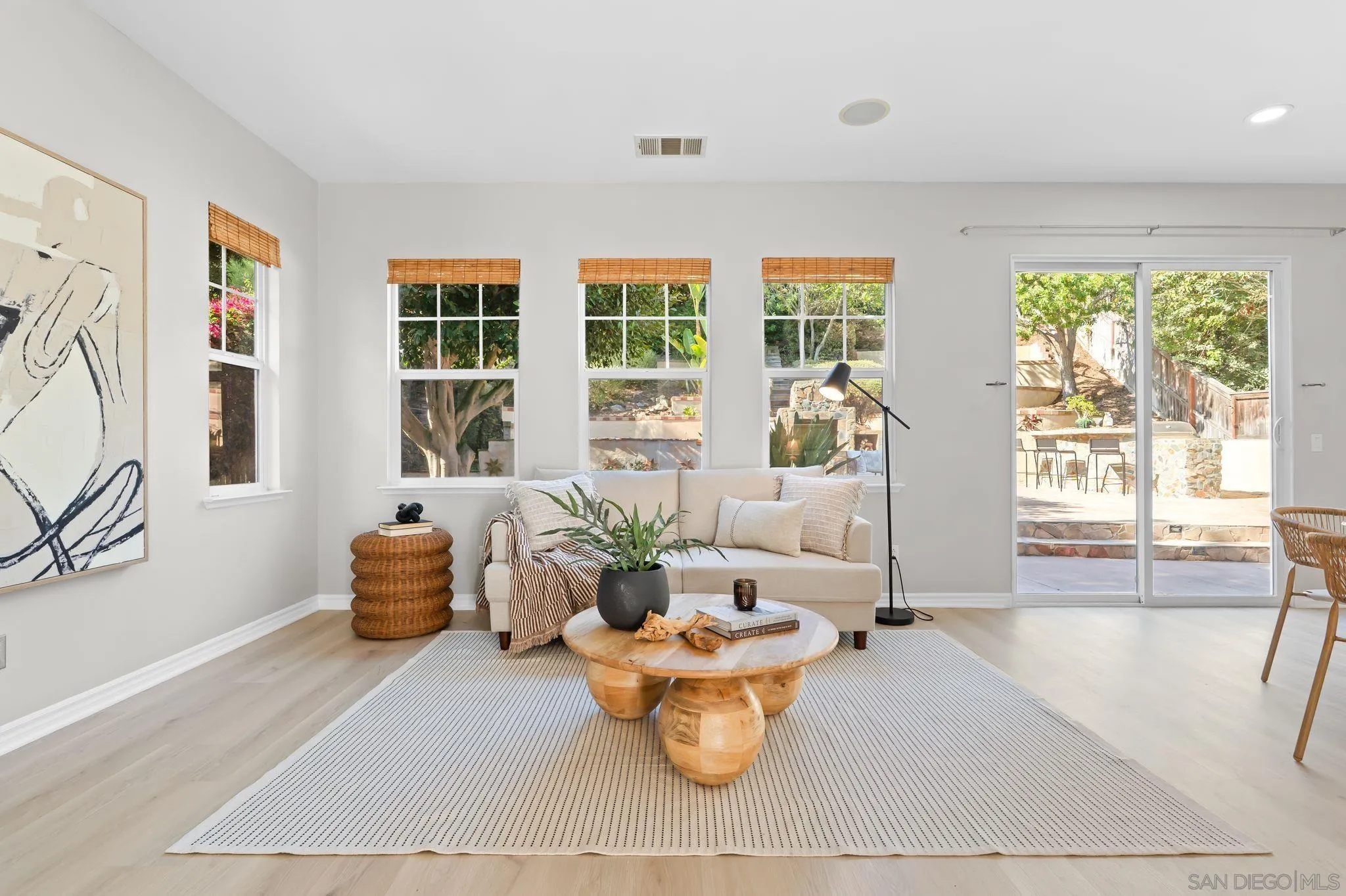 https://cdn.realtyfeed.com/cdn/127/250036435/cea46523b78e08bdfaaba1f53c16fcdc.webp