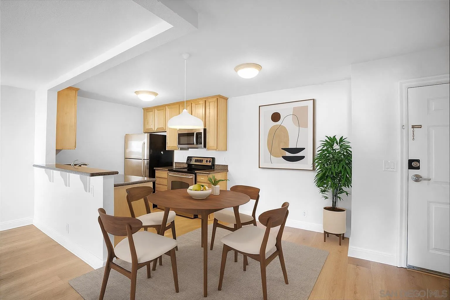 Photo #3: 250036441 Listing 