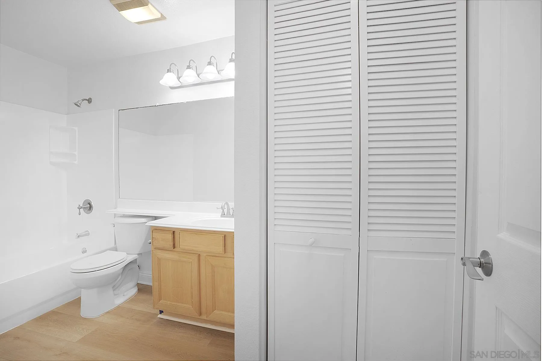https://cdn.realtyfeed.com/cdn/127/250036441/5a9ff2469350aab946e9fa6f5f90fbea.webp