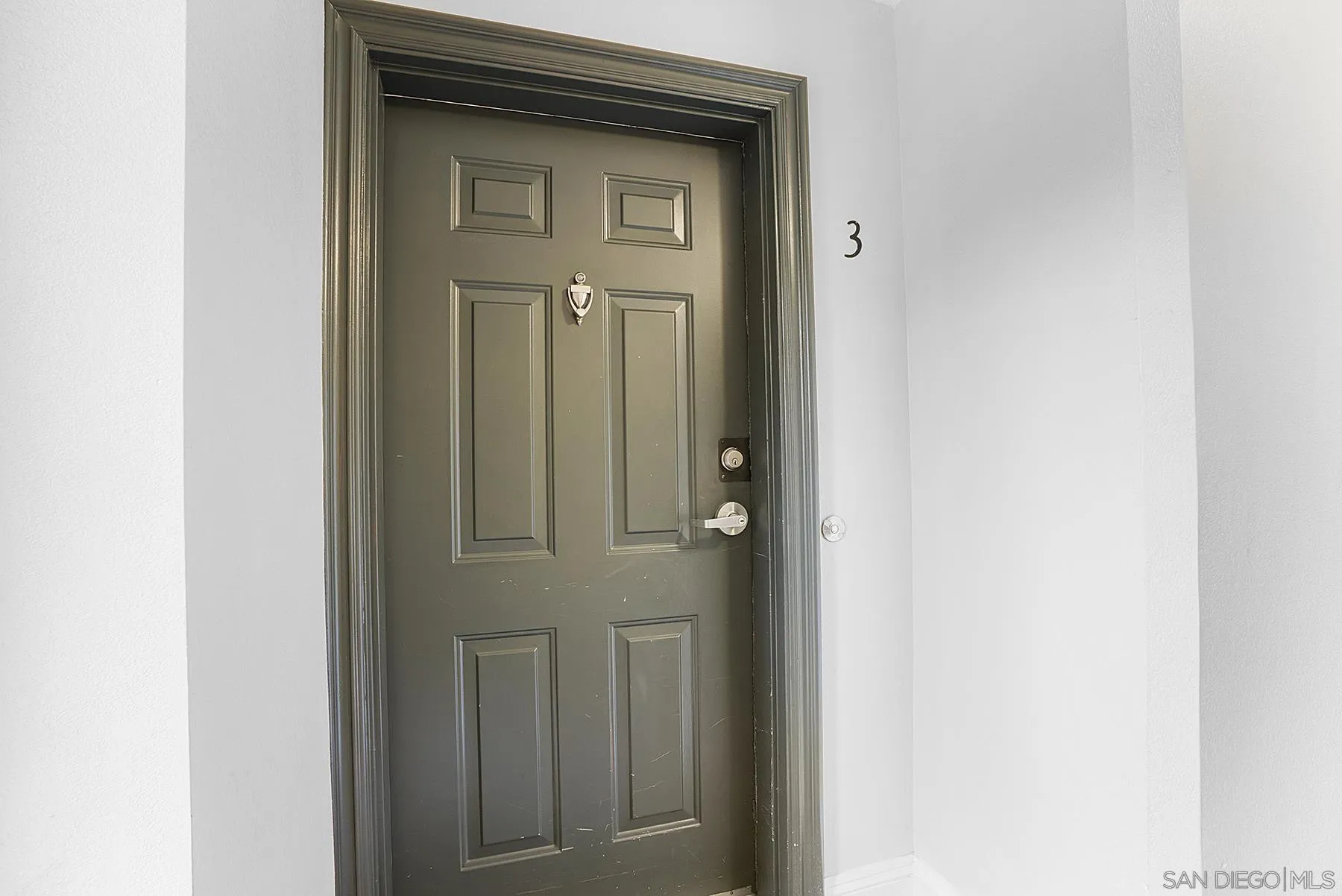 https://cdn.realtyfeed.com/cdn/127/250036441/755fa940d9333ec29b89bb835dbce148.webp
