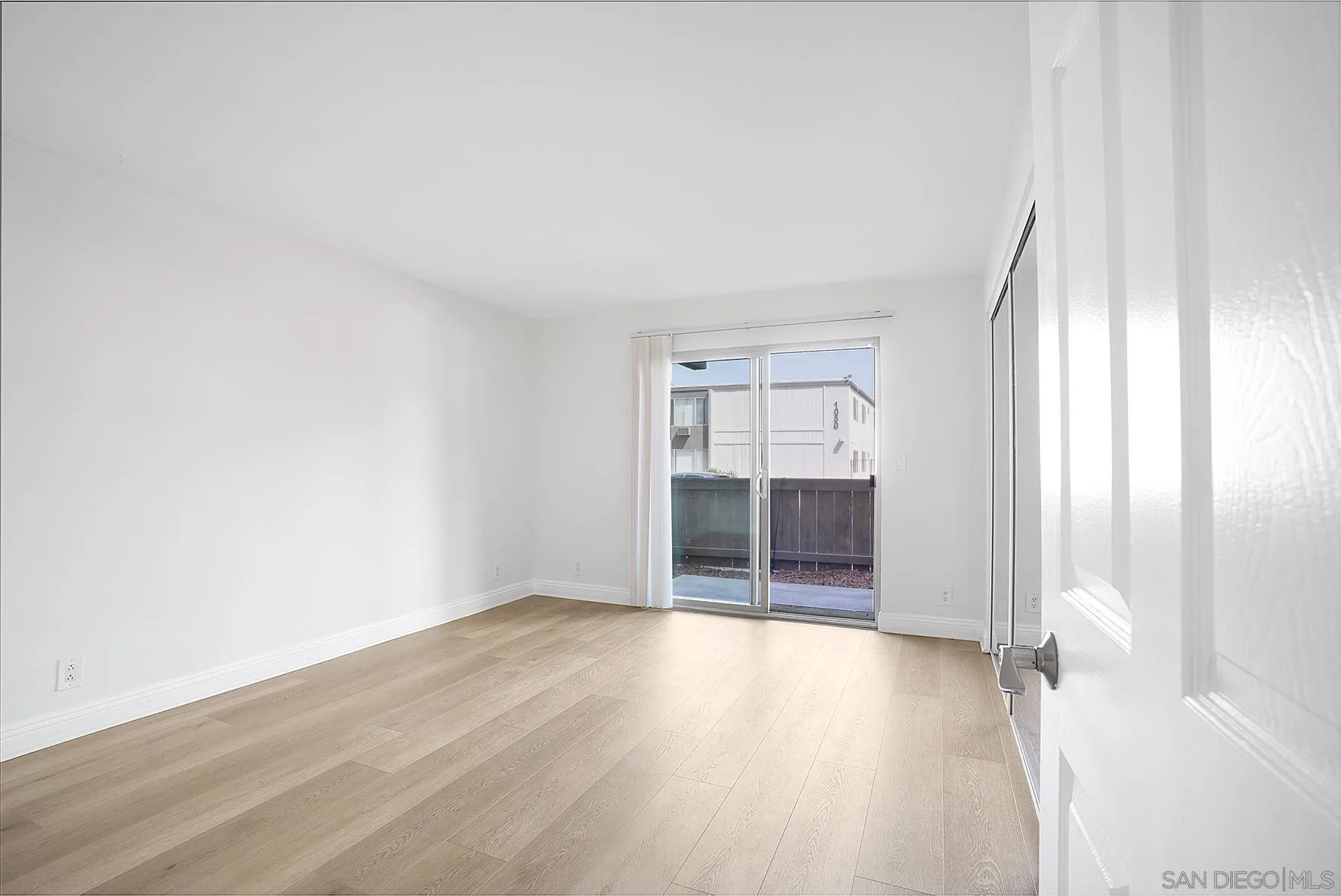 https://cdn.realtyfeed.com/cdn/127/250036441/deeeb51dfceff68848071c5ef4f5b161.webp