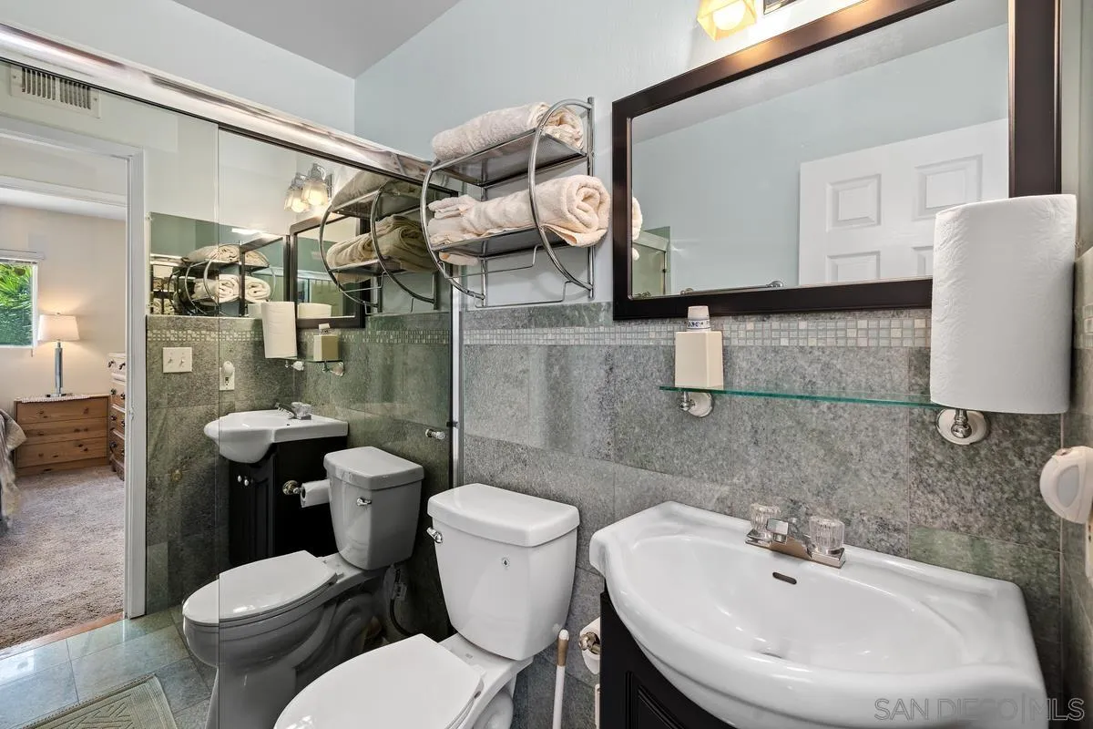 https://cdn.realtyfeed.com/cdn/127/250036442/0907a3bb7ffe457dd422be74530961ea.webp