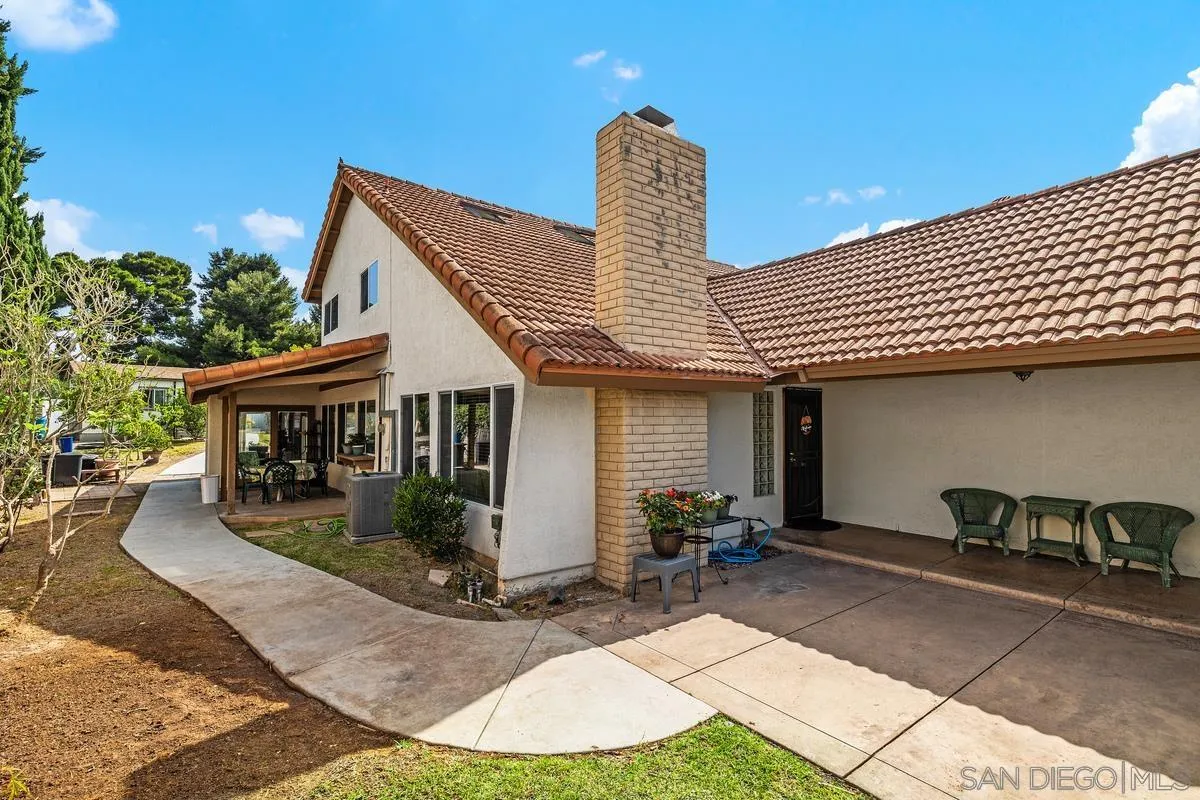 https://cdn.realtyfeed.com/cdn/127/250036442/104bec5c2c52cb9e65d801c5bc2732a5.webp