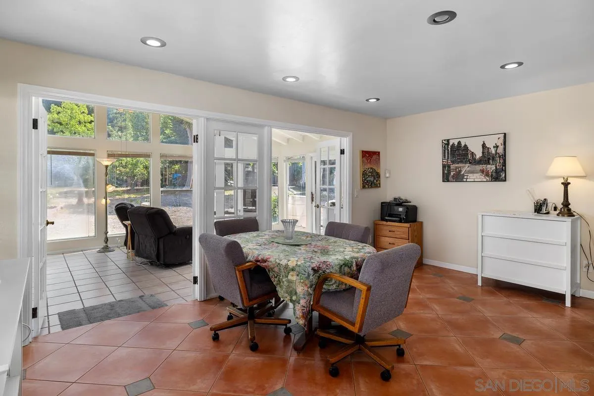 https://cdn.realtyfeed.com/cdn/127/250036442/2aabff52ae142b999cb7cd23f257950c.webp