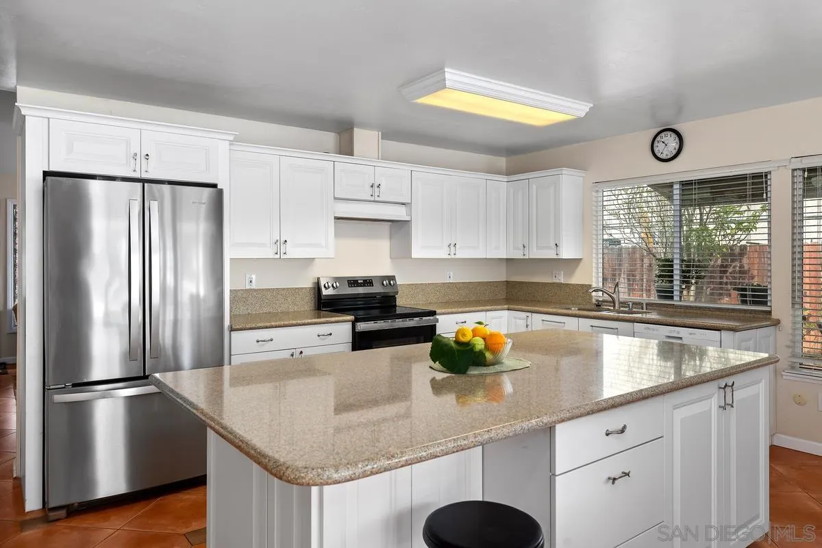 https://cdn.realtyfeed.com/cdn/127/250036442/86e75af371668b92b550080607135763.webp