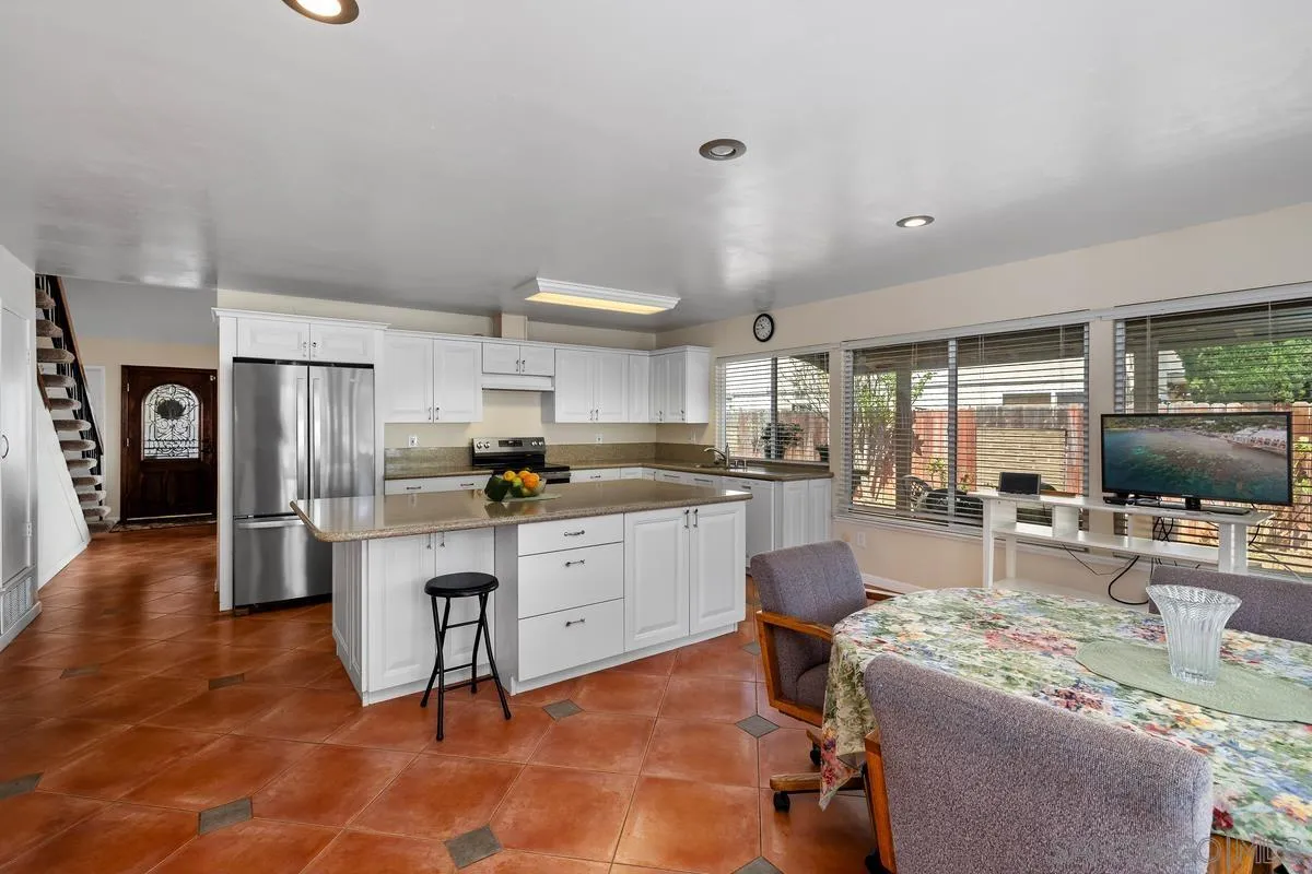 https://cdn.realtyfeed.com/cdn/127/250036442/c91254b8fd9426358520879ca892ac86.webp